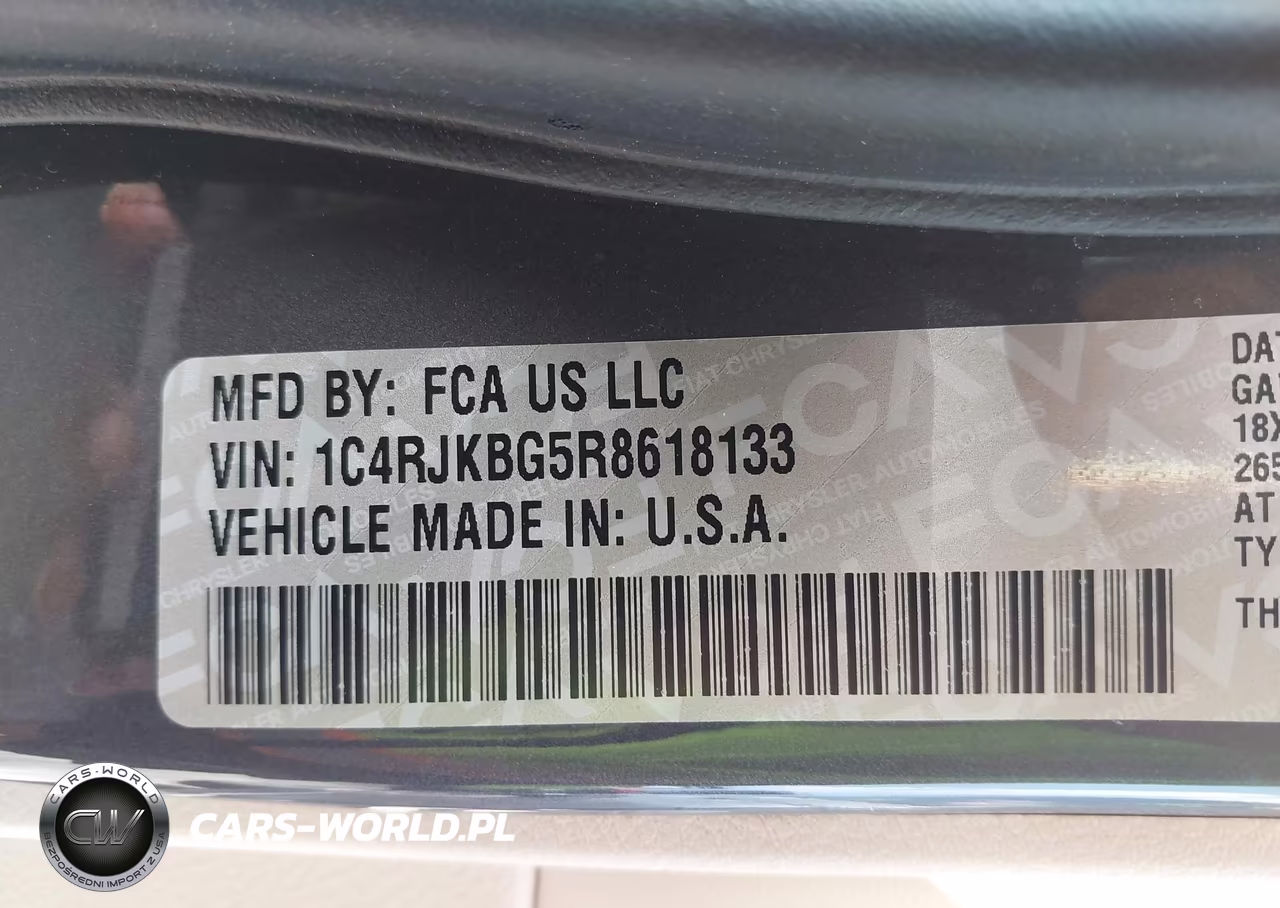 2024 Jeep Grand Cherokee L Limited 4X4 VIN:1C4RJKBG5R8618133 - 9