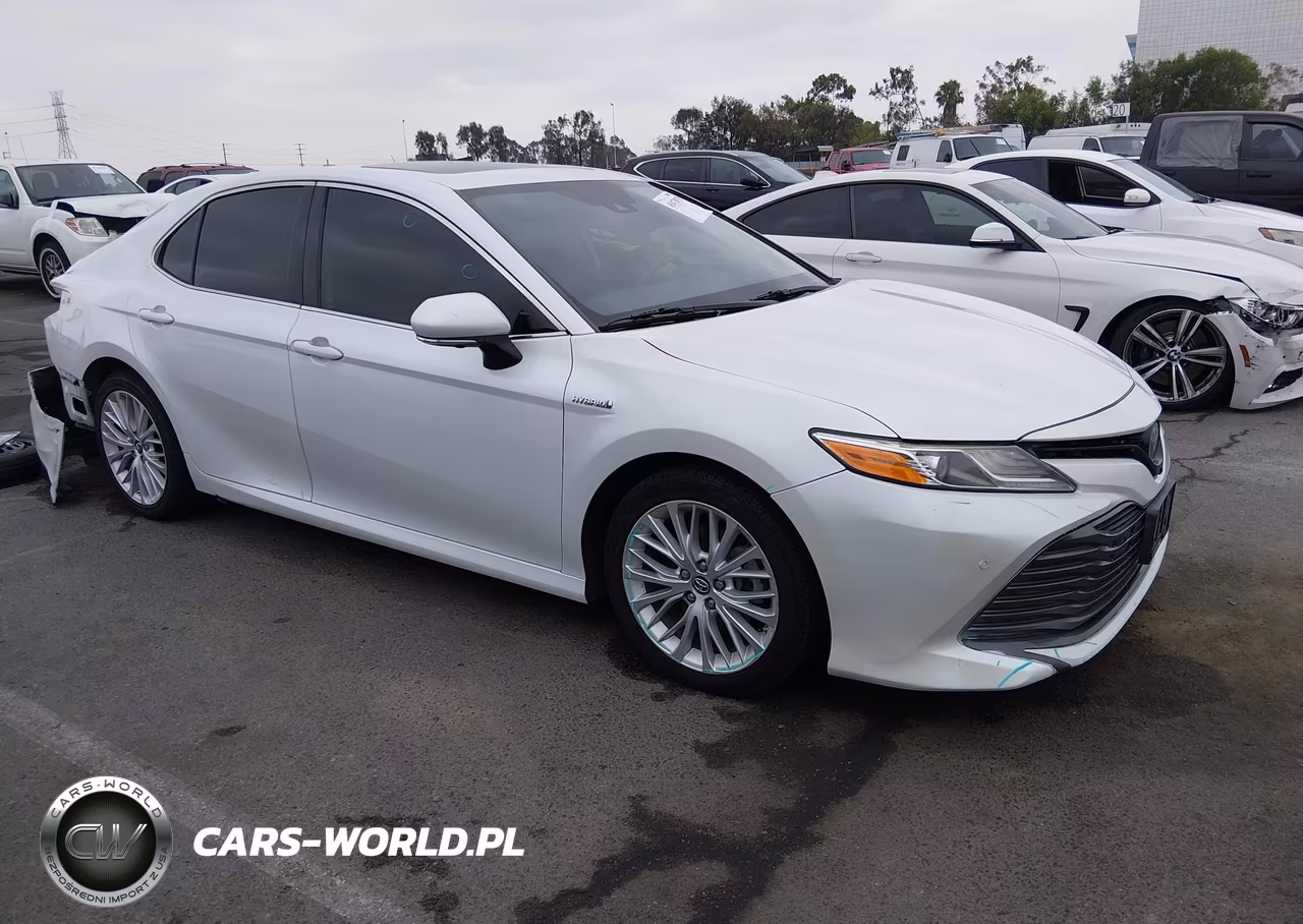 2019 Toyota Camry Hybrid Xle – zdjęcie 1 z 17