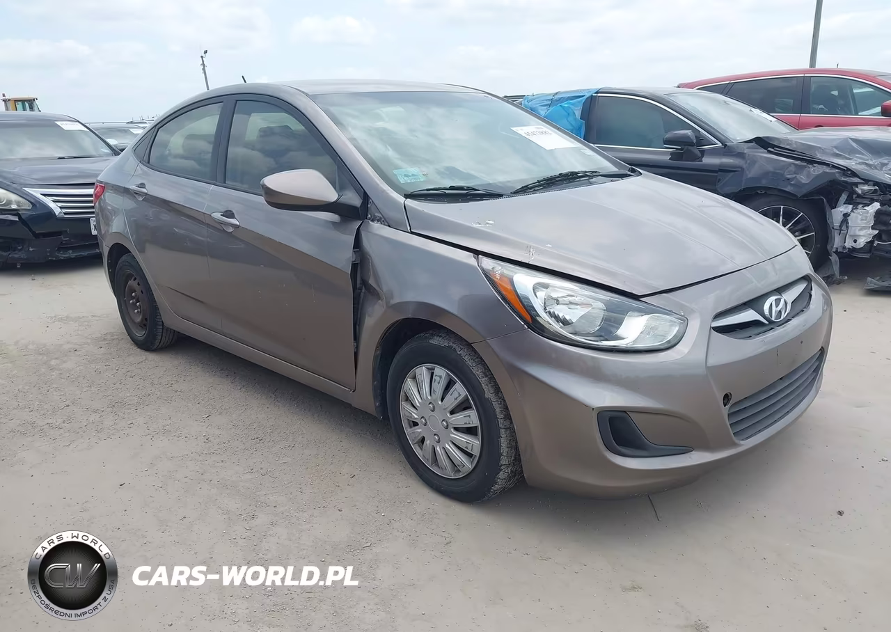 2013 Hyundai Accent Gls – zdjęcie 1 z 15