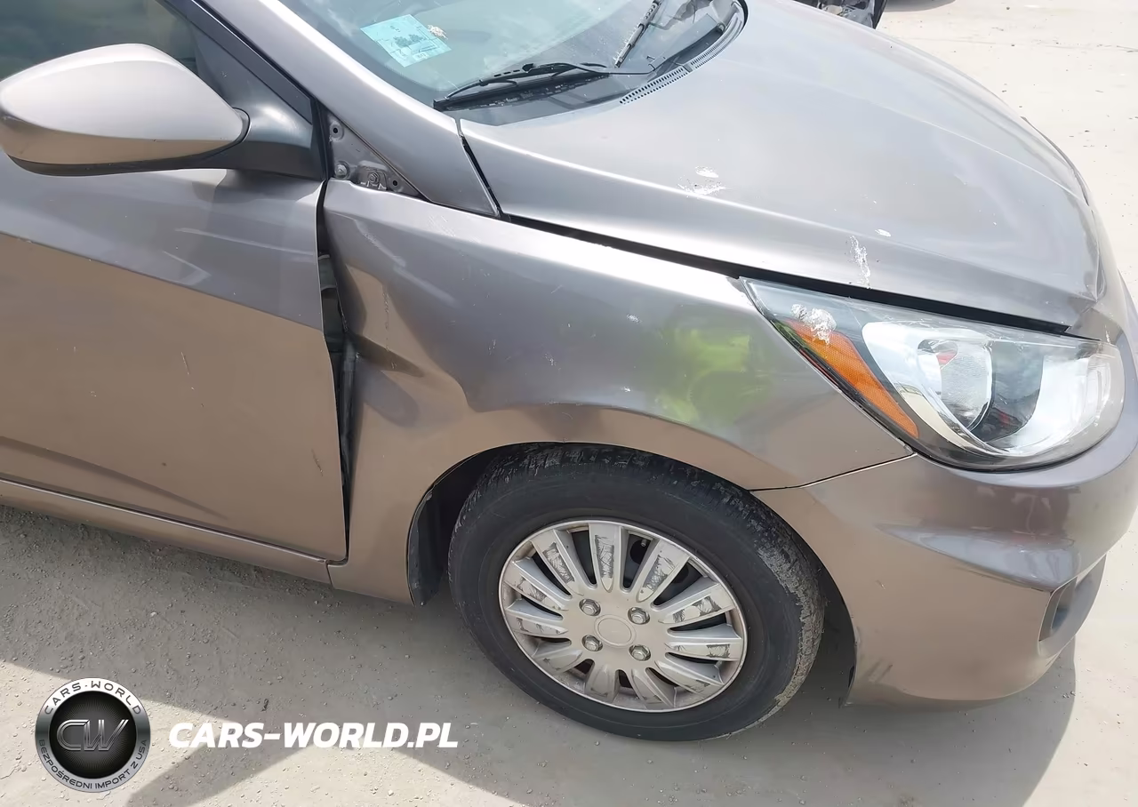 2013 Hyundai Accent Gls VIN:KMHCT4AE5DU347081 - 12