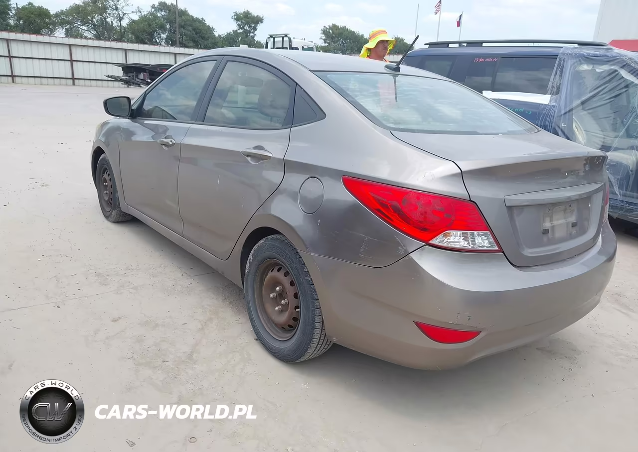 2013 Hyundai Accent Gls VIN:KMHCT4AE5DU347081 - 3