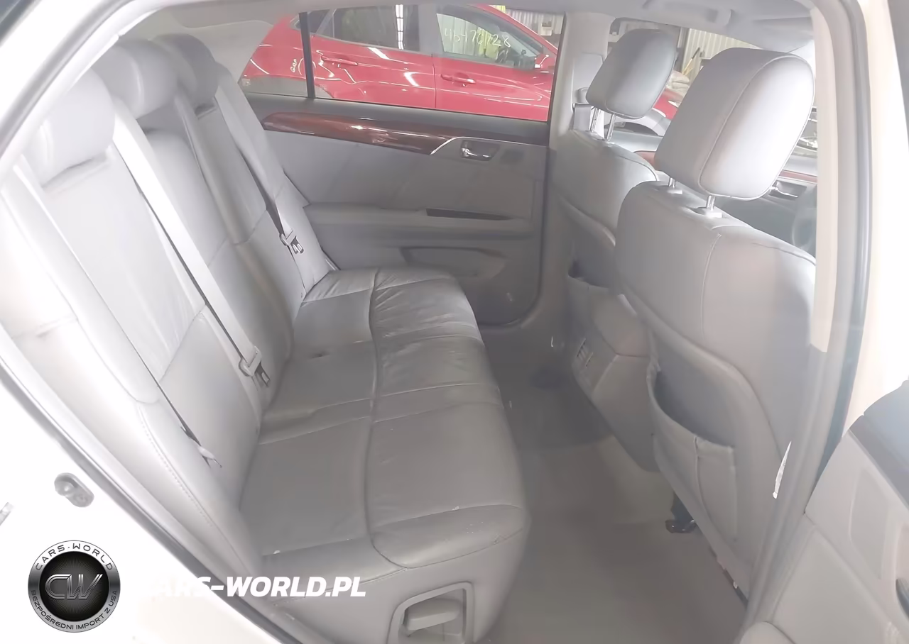 2010 Toyota Avalon Limited VIN:4T1BK3DB7AU365913 - 8