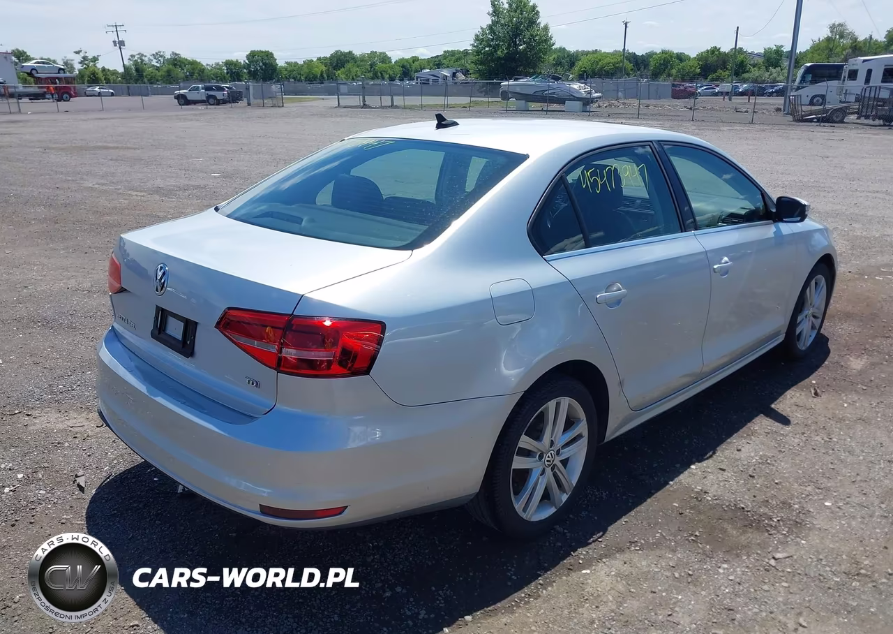 2015 Volkswagen Jetta 2.0L Tdi Sel VIN:3VW3A7AJ4FM307524 - 4