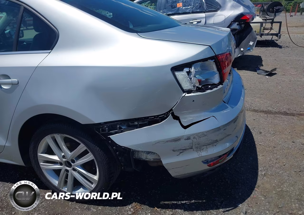 2015 Volkswagen Jetta 2.0L Tdi Sel VIN:3VW3A7AJ4FM307524 - 6