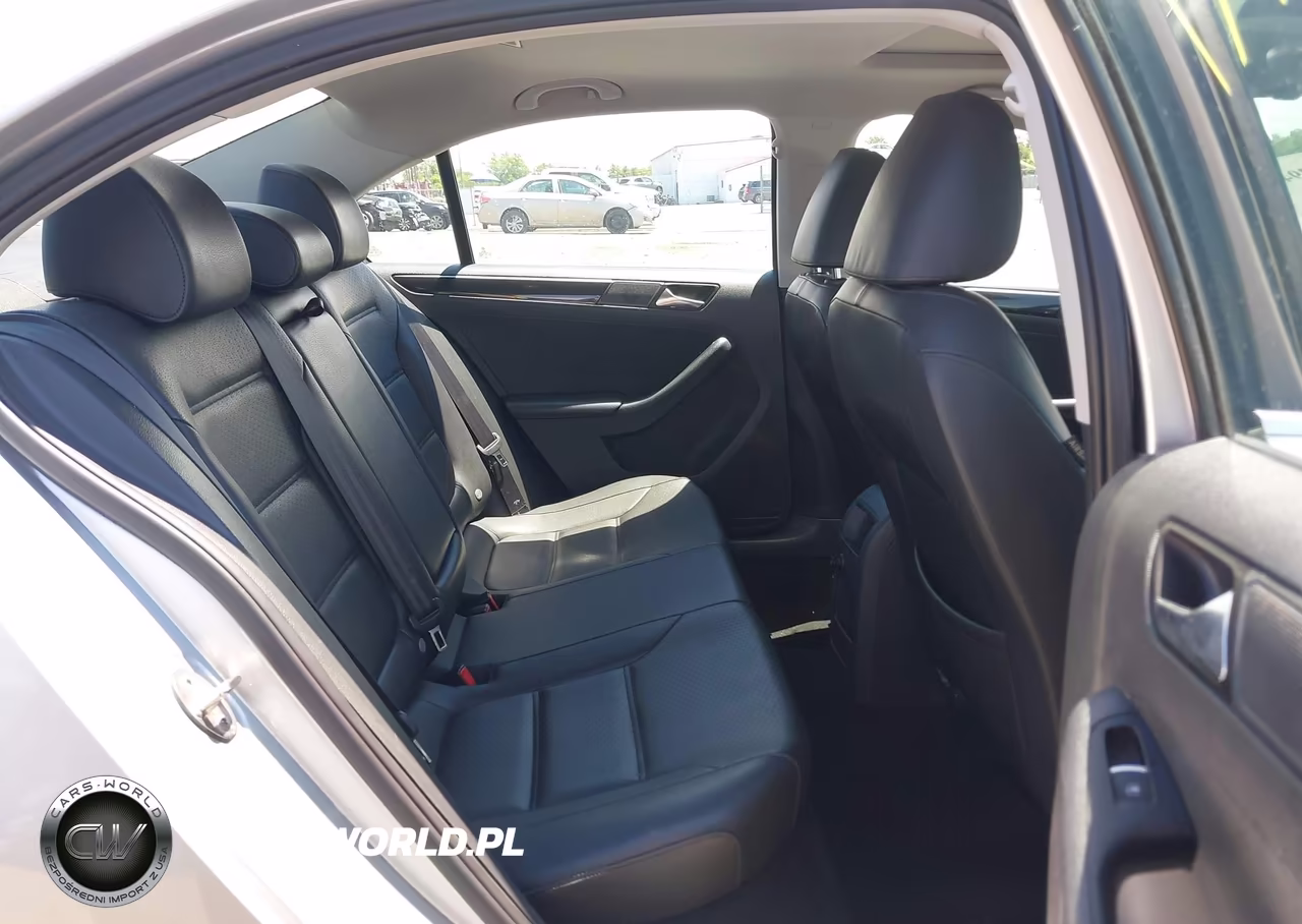 2015 Volkswagen Jetta 2.0L Tdi Sel VIN:3VW3A7AJ4FM307524 - 8
