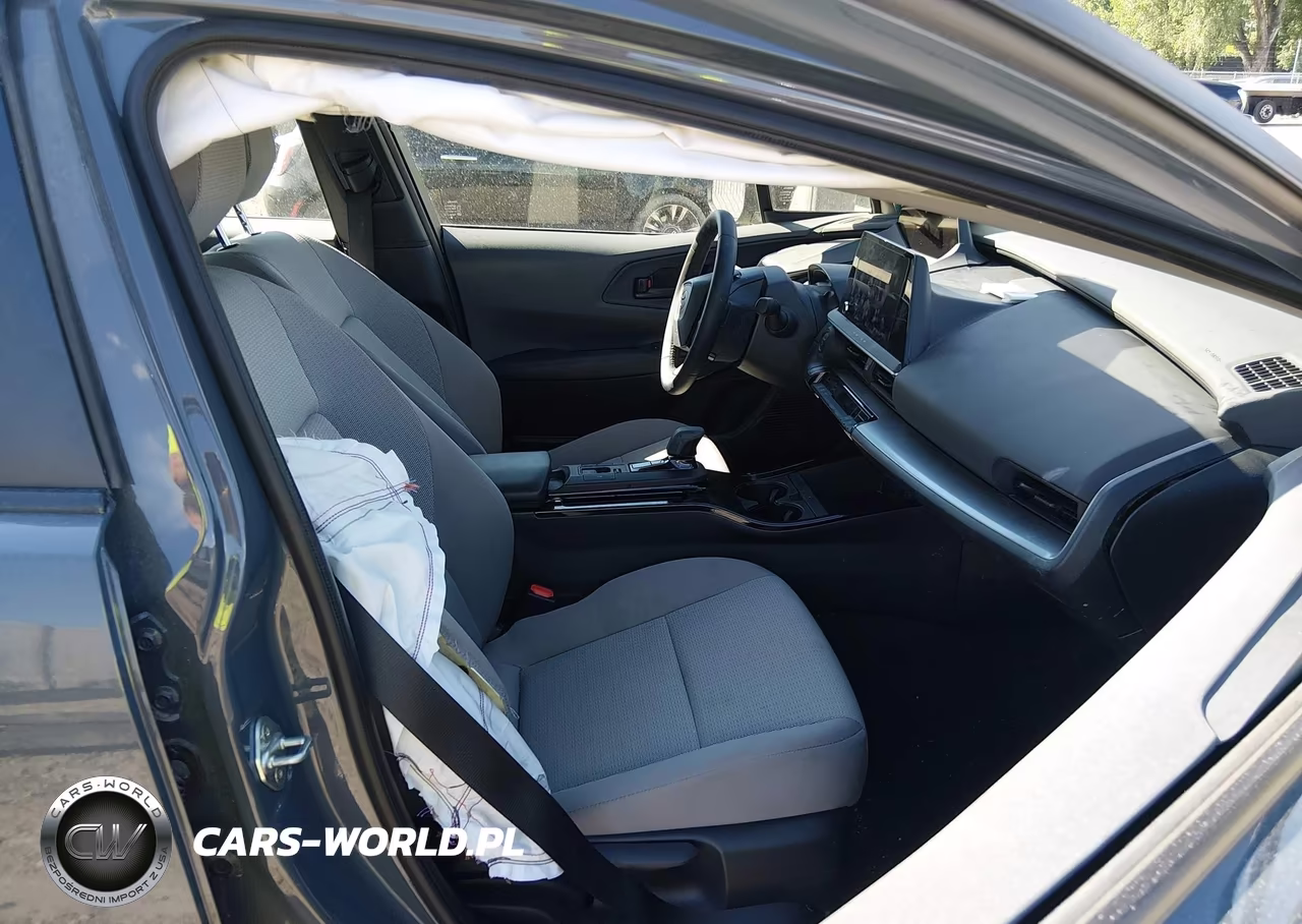 2024 Toyota Prius Le VIN:JTDACAAU4R3033419 - 5
