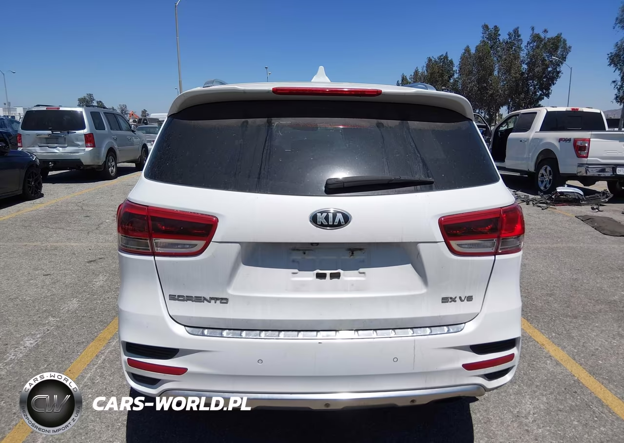 2016 Kia Sorento 3.3L Sx VIN:5XYPK4A58GG117243 - 16