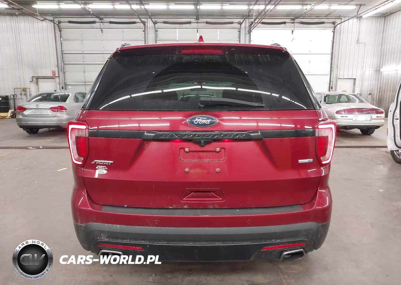 2016 Ford Explorer Sport VIN:1FM5K8GT0GGB67082 - 17