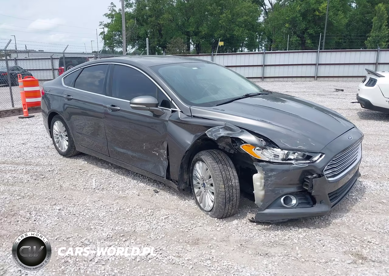 2015 Ford Fusion Hybrid Se – zdjęcie 1 z 17