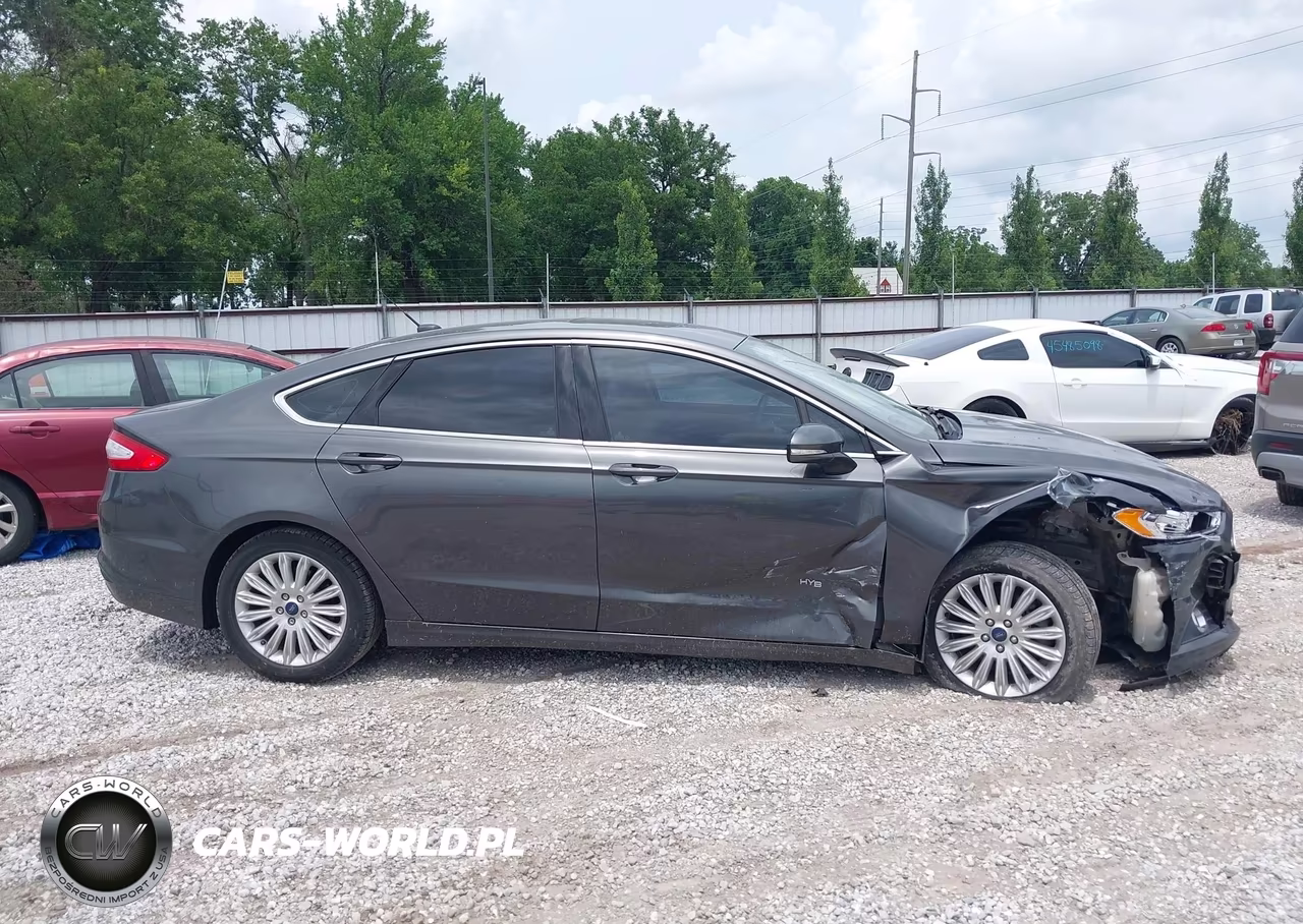 2015 Ford Fusion Hybrid Se VIN:3FA6P0LUXFR300194 - 14