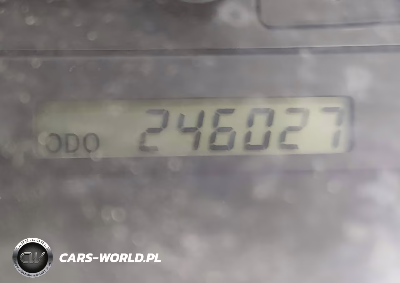 2002 Toyota Camry Xle VIN:JTDBE32K620050947 - 13