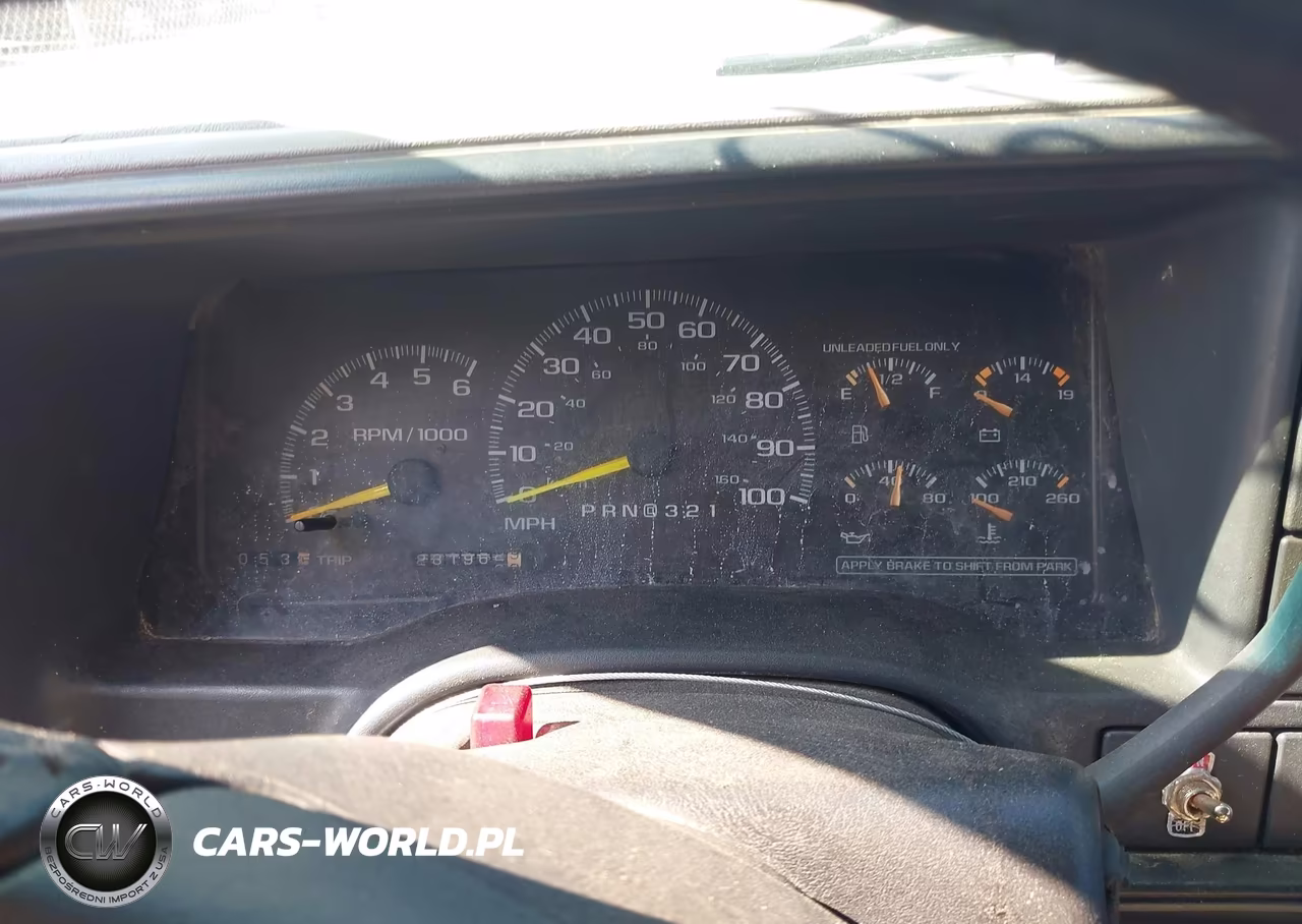 1999 Chevrolet C-K 3500 VIN:1GCHK33J0XF066185 - 7