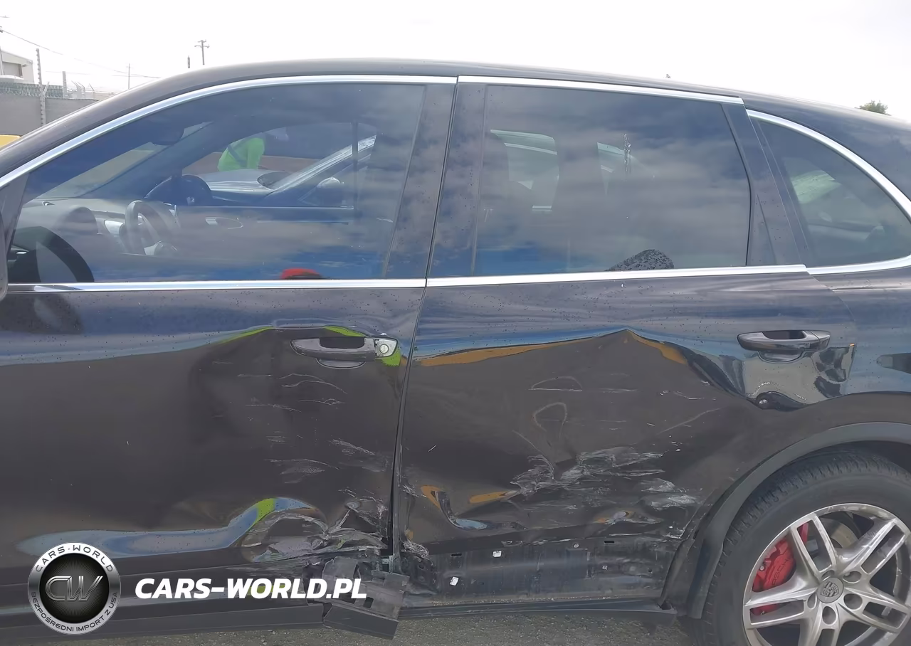 2012 Porsche Cayenne VIN:WP1AA2A28CLA09706 - 6