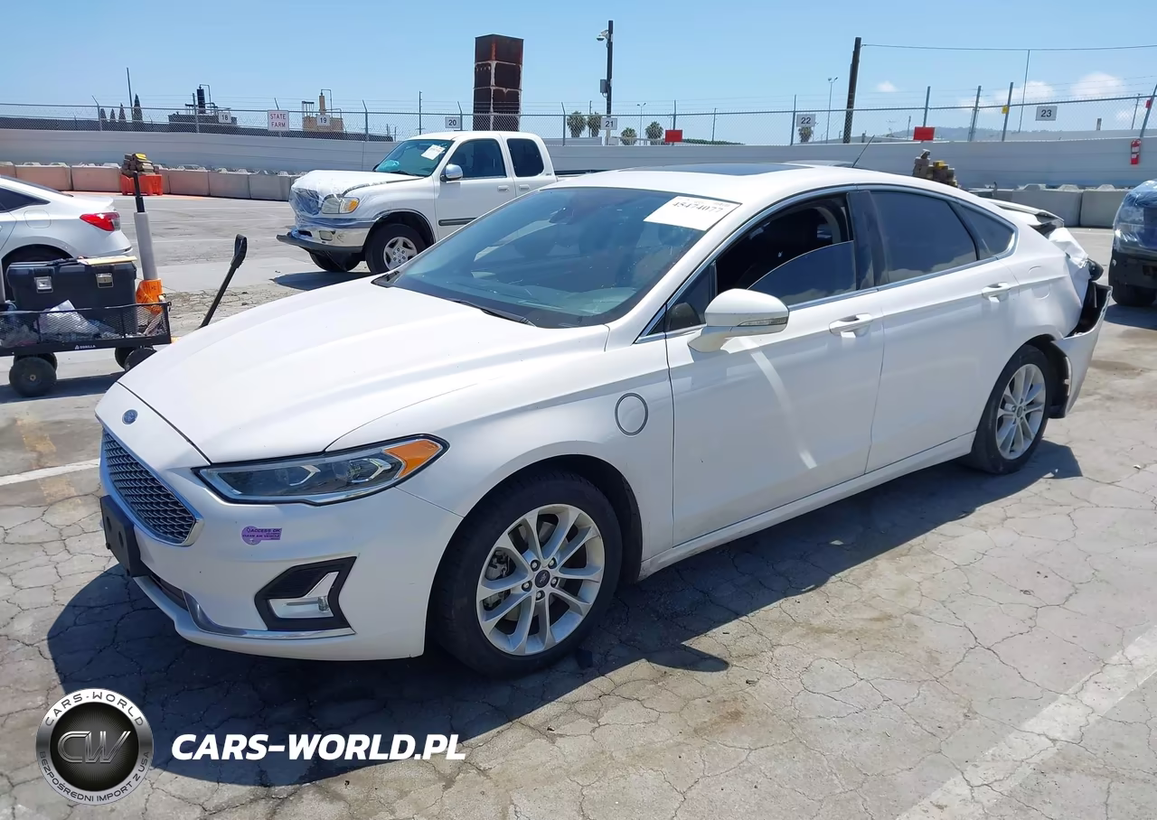 2019 Ford Fusion Energi Titanium VIN:3FA6P0SU7KR175005 - 2