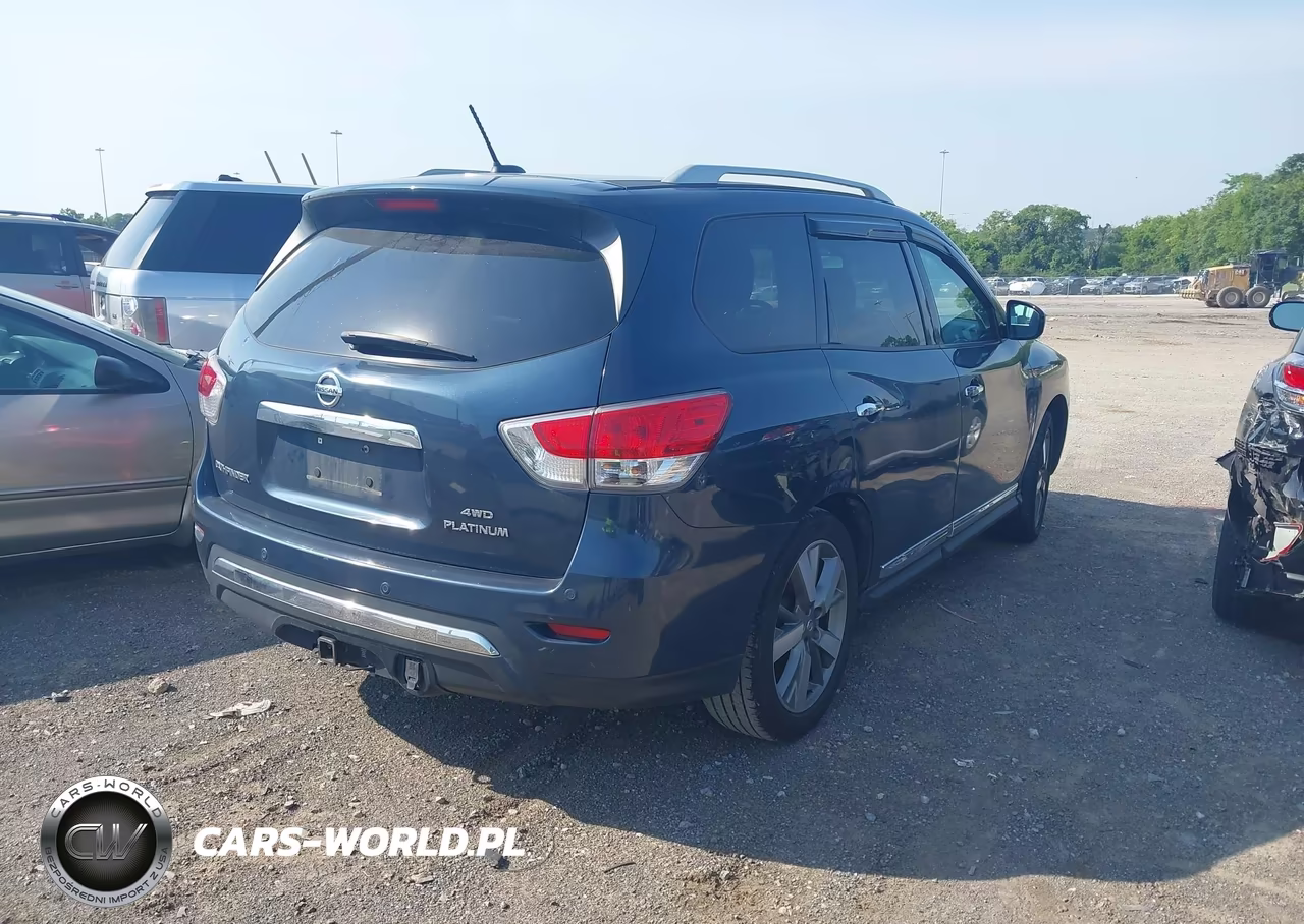 2013 Nissan Pathfinder Platinum VIN:5N1AR2MM1DC614462 - 4