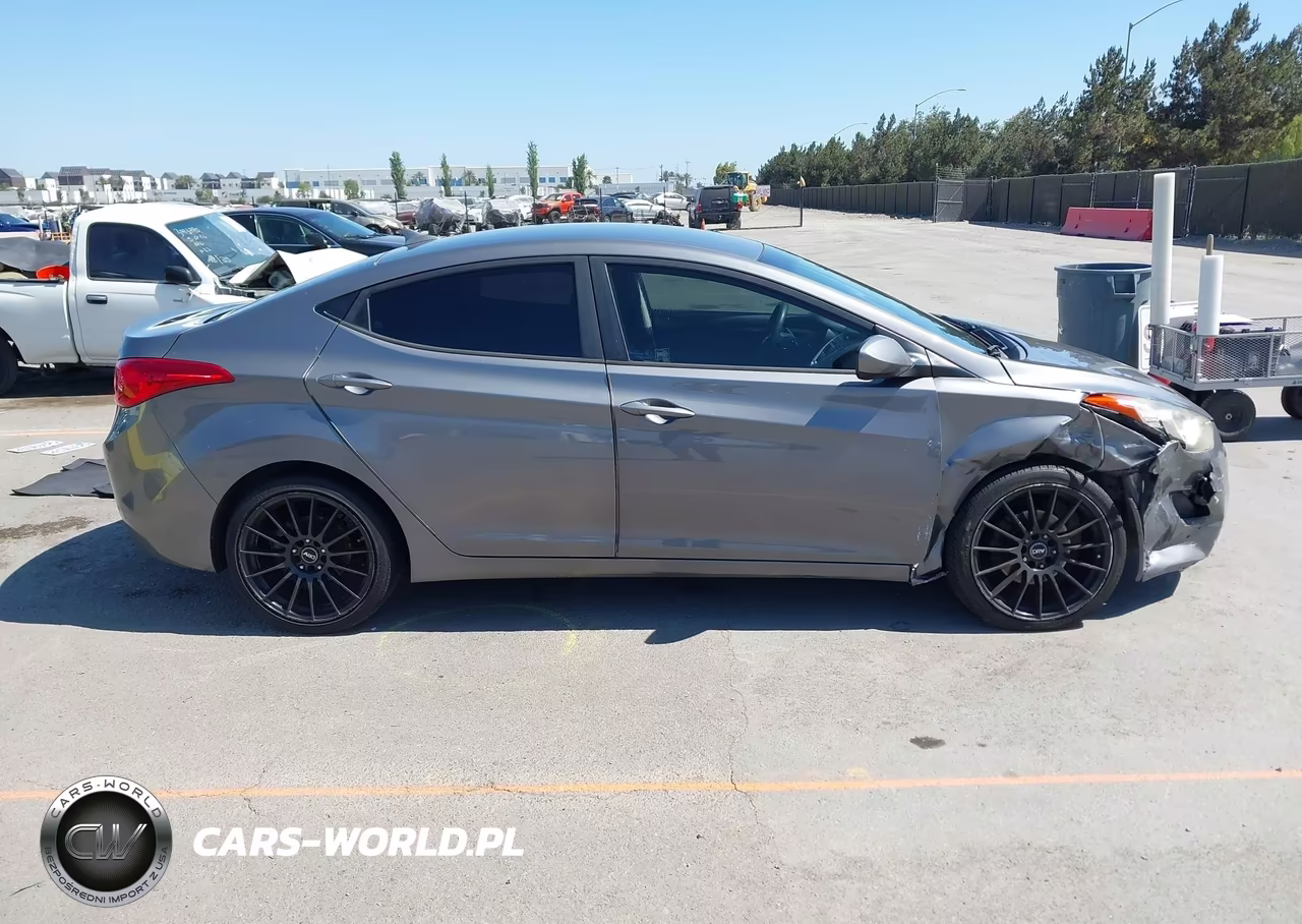 2011 Hyundai Elantra Gls VIN:5NPDH4AE5BH057165 - 13