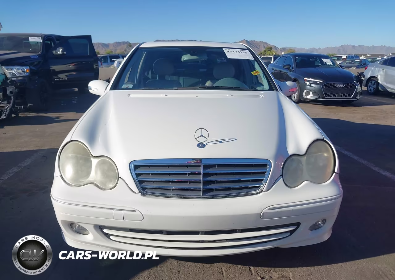 2005 Mercedes-Benz C 240 Luxury VIN:WDBRF61J45F571252 - 12
