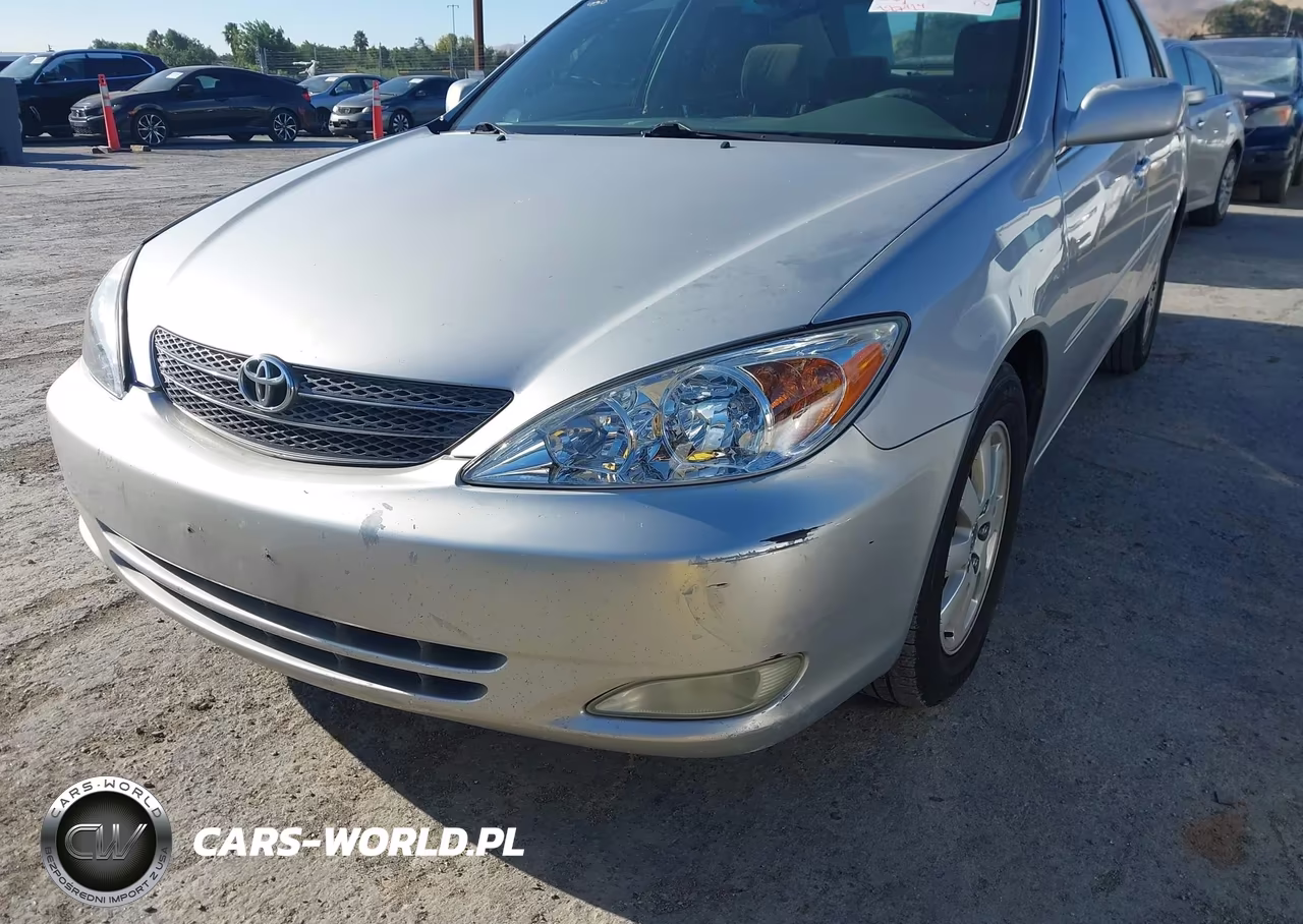 2003 Toyota Camry Xle VIN:4T1BE30K93U744637 - 6