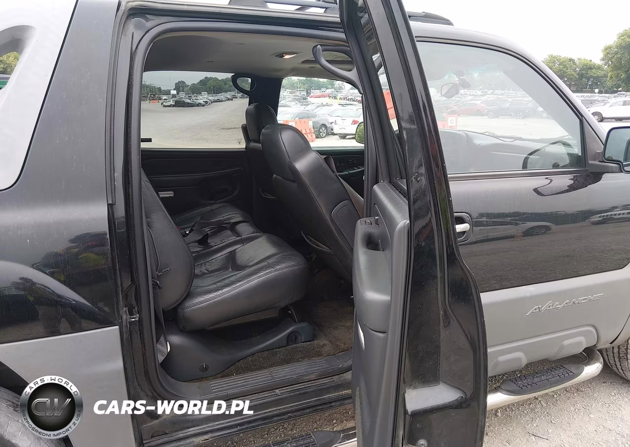 2002 Chevrolet Avalanche 1500 VIN:3GNEC13T22G231156 - 8