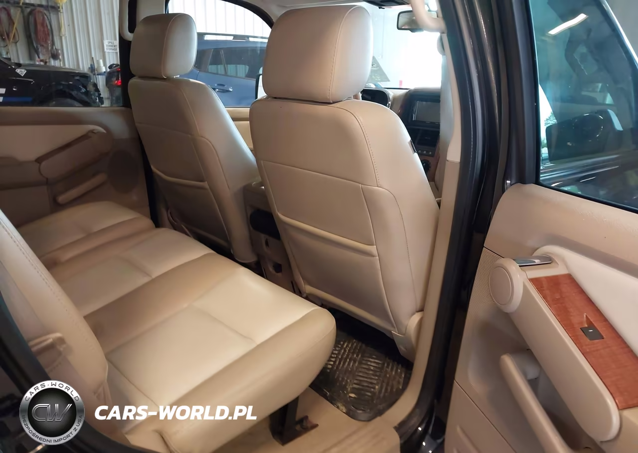 2007 Ford Explorer Eddie Bauer VIN:1FMEU74E07UA78978 - 8