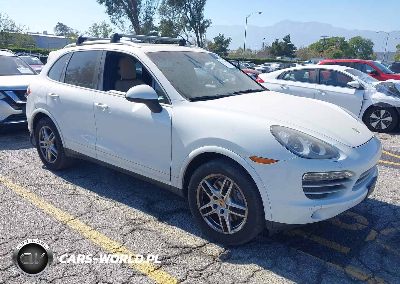 2014 Porsche Cayenne Platinum Edition – zdjęcie 1 z 18