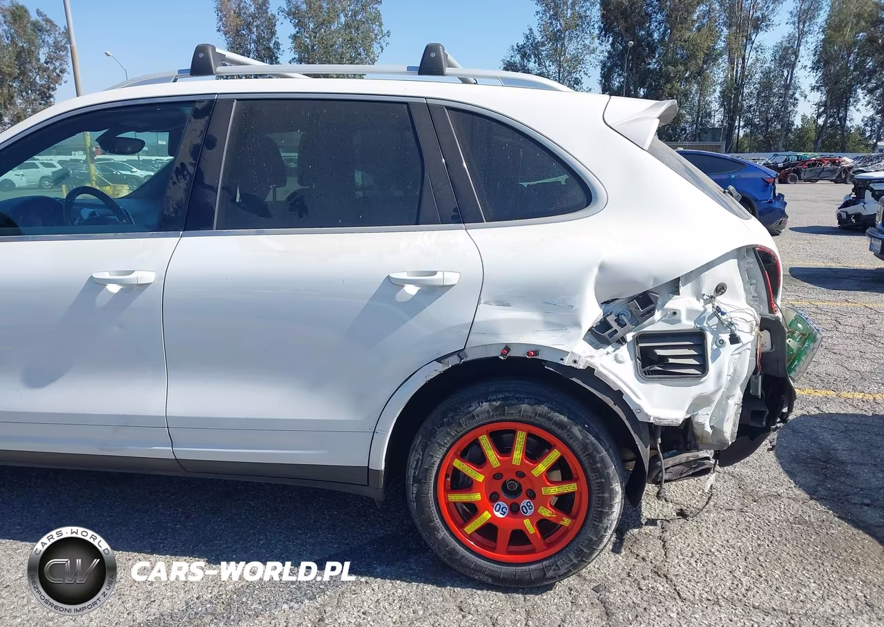 2014 Porsche Cayenne Platinum Edition VIN:WP1AA2A21ELA08528 - 18
