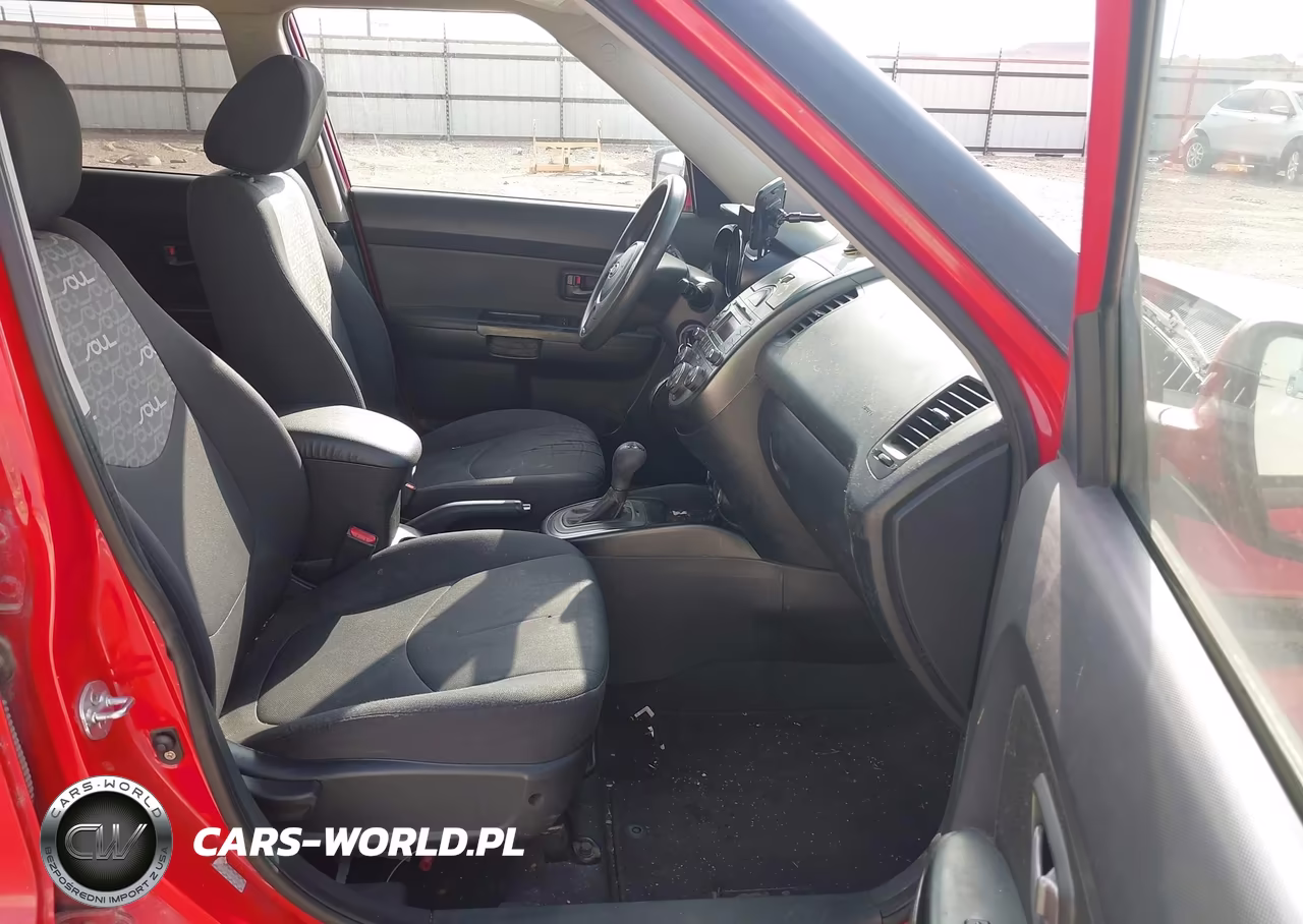 2011 Kia Soul + VIN:KNDJT2A28B7239037 - 5