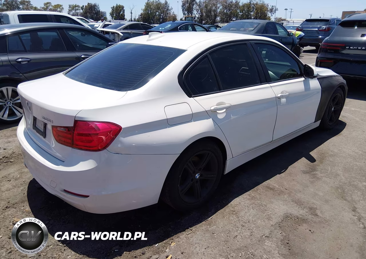 2013 BMW 328I VIN:WBA3A5C53DF351922 - 4