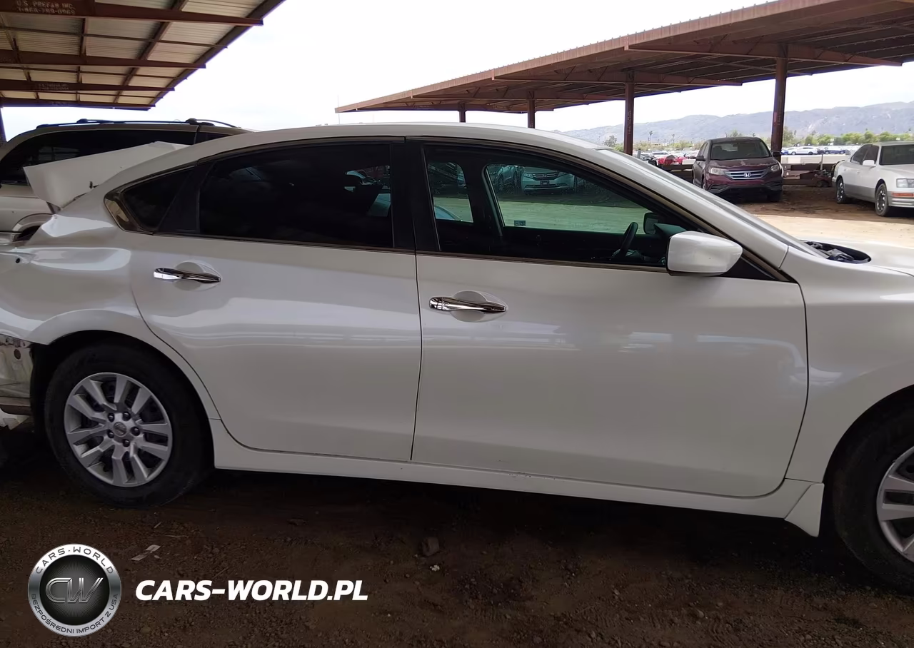 2015 Nissan Altima 2.5 S VIN:1N4AL3AP7FC475456 - 14