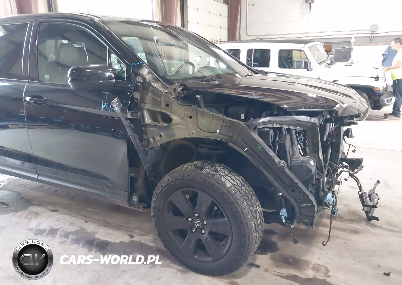 2019 Honda Ridgeline Black Edition VIN:5FPYK3F87KB042415 - 18