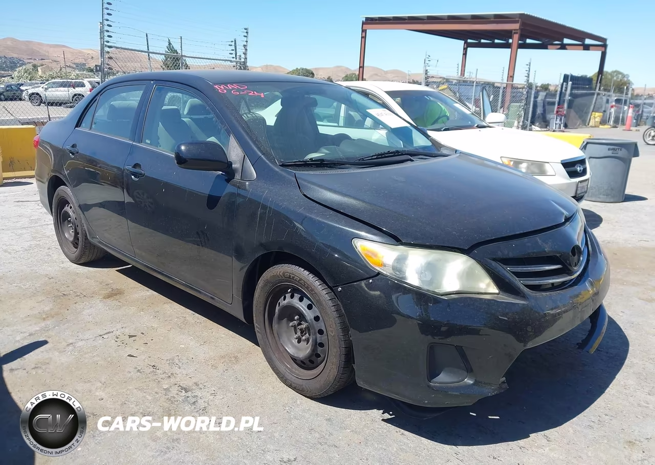 2013 Toyota Corolla Le – zdjęcie 1 z 16