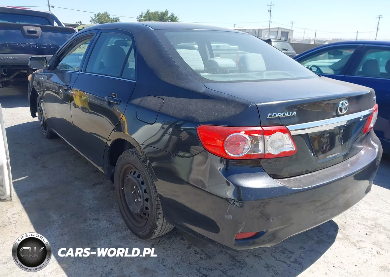 2013 Toyota Corolla Le VIN:5YFBU4EEXDP150654 - 3