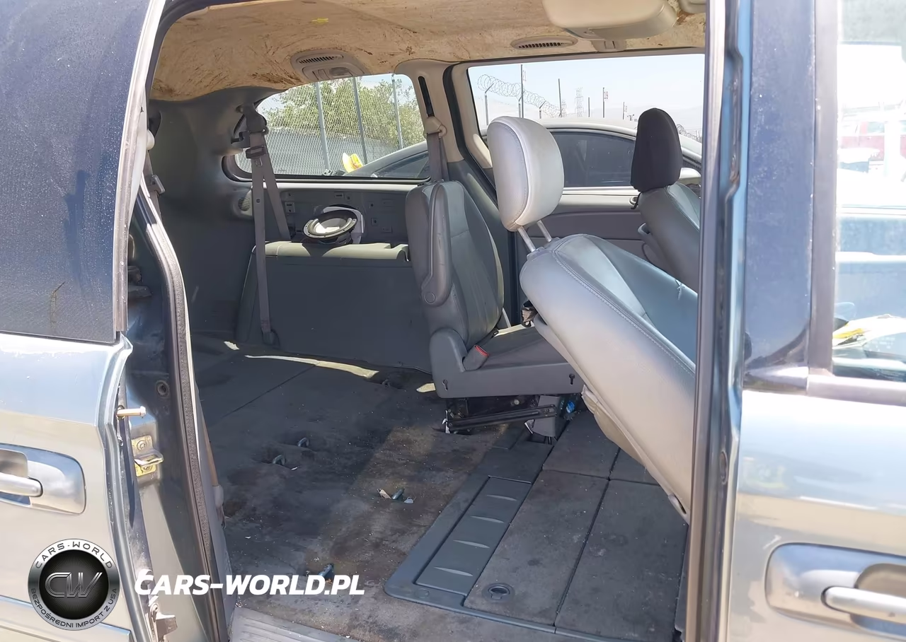 2007 Dodge Grand Caravan Sxt VIN:2D4GP44L87R180093 - 8
