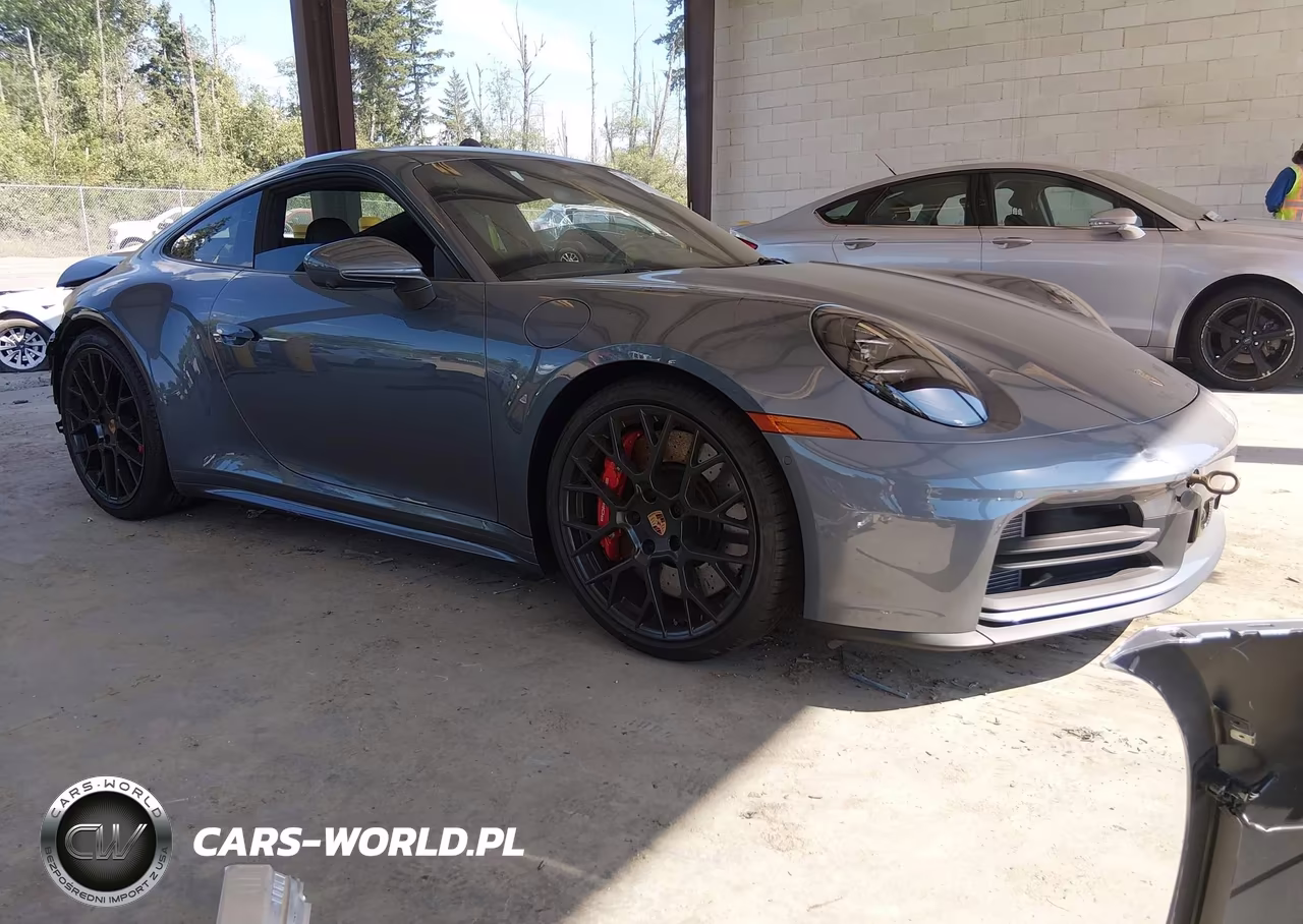 2026 Porsche 911 Carrera 4S-Carrera S