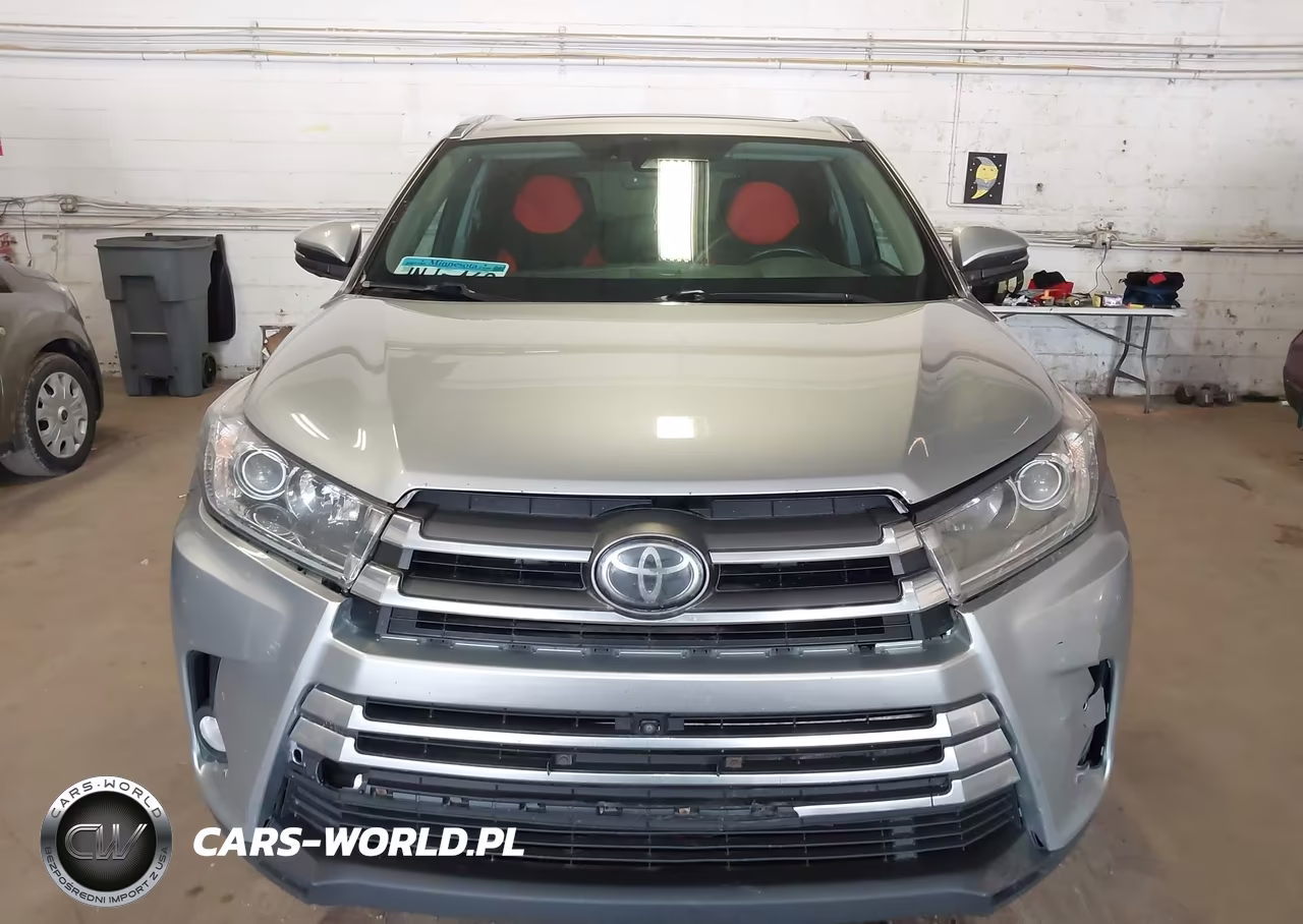 2017 Toyota Highlander Limited Platinum VIN:5TDDZRFH3HS484506 - 12