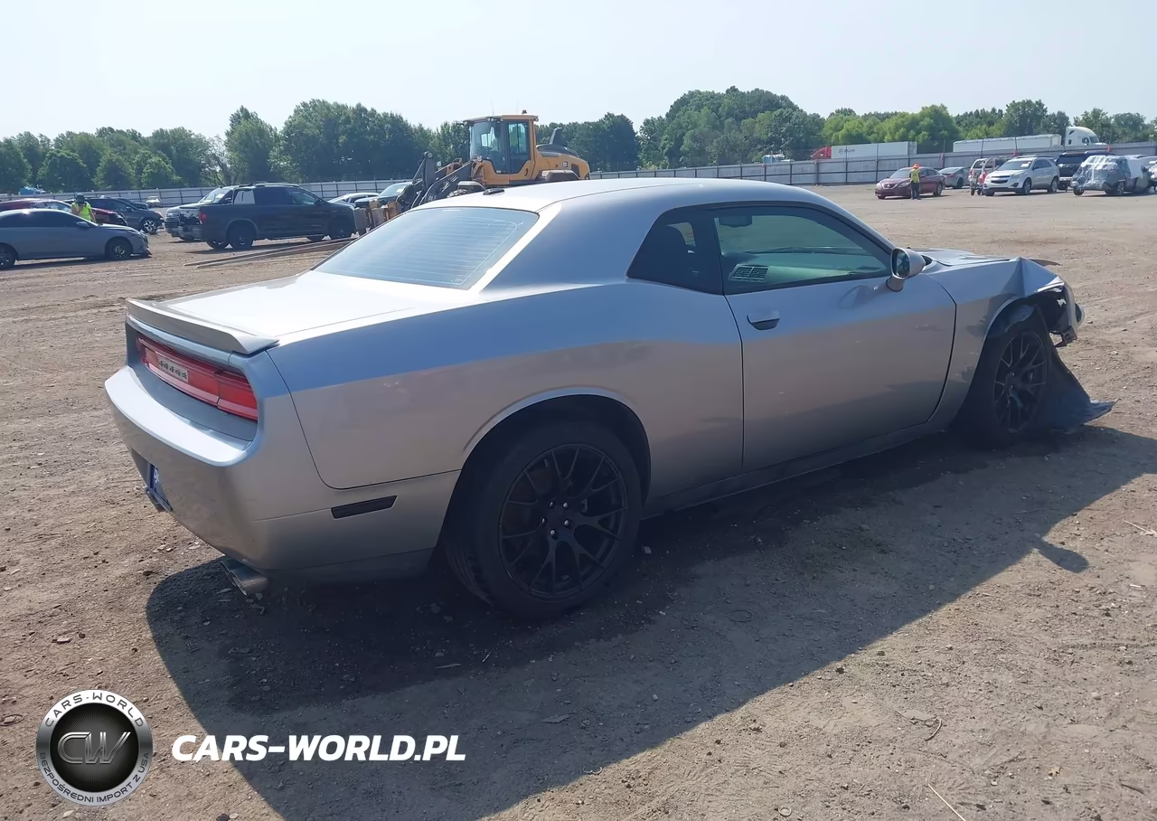 2013 Dodge Challenger Sxt VIN:2C3CDYAG8DH651815 - 4
