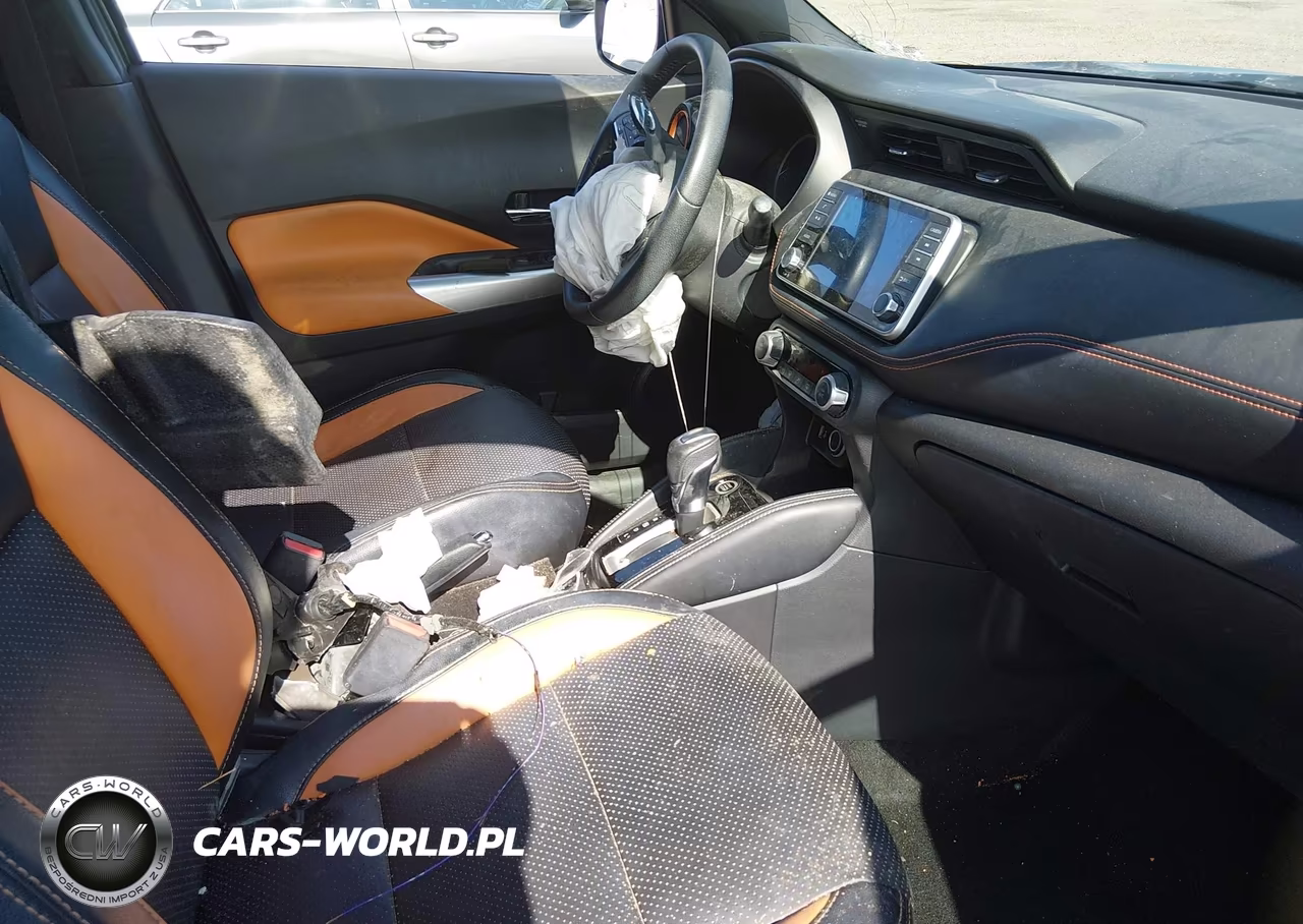 2018 Nissan Kicks Sr VIN:3N1CP5CU7JL515993 - 5