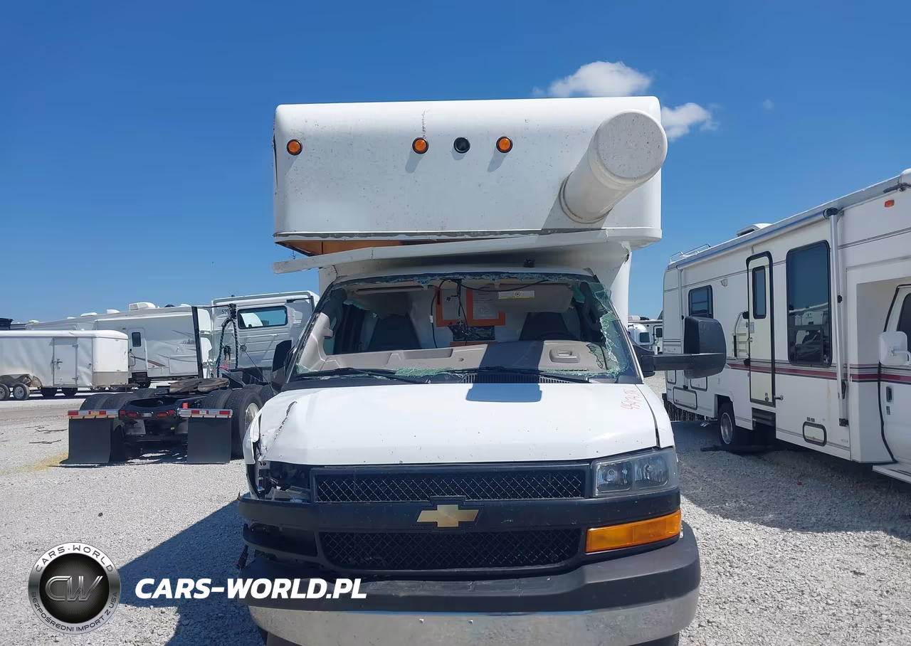 2024 Chevrolet Express Cutaway Work Van VIN:1HA0GSF76RN011561 - 13