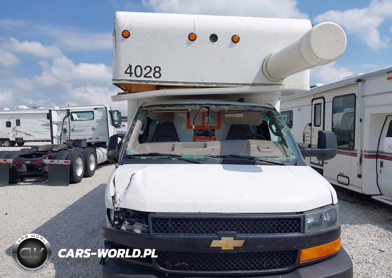 2024 Chevrolet Express Cutaway Work Van VIN:1HA0GSF76RN011561 - 6
