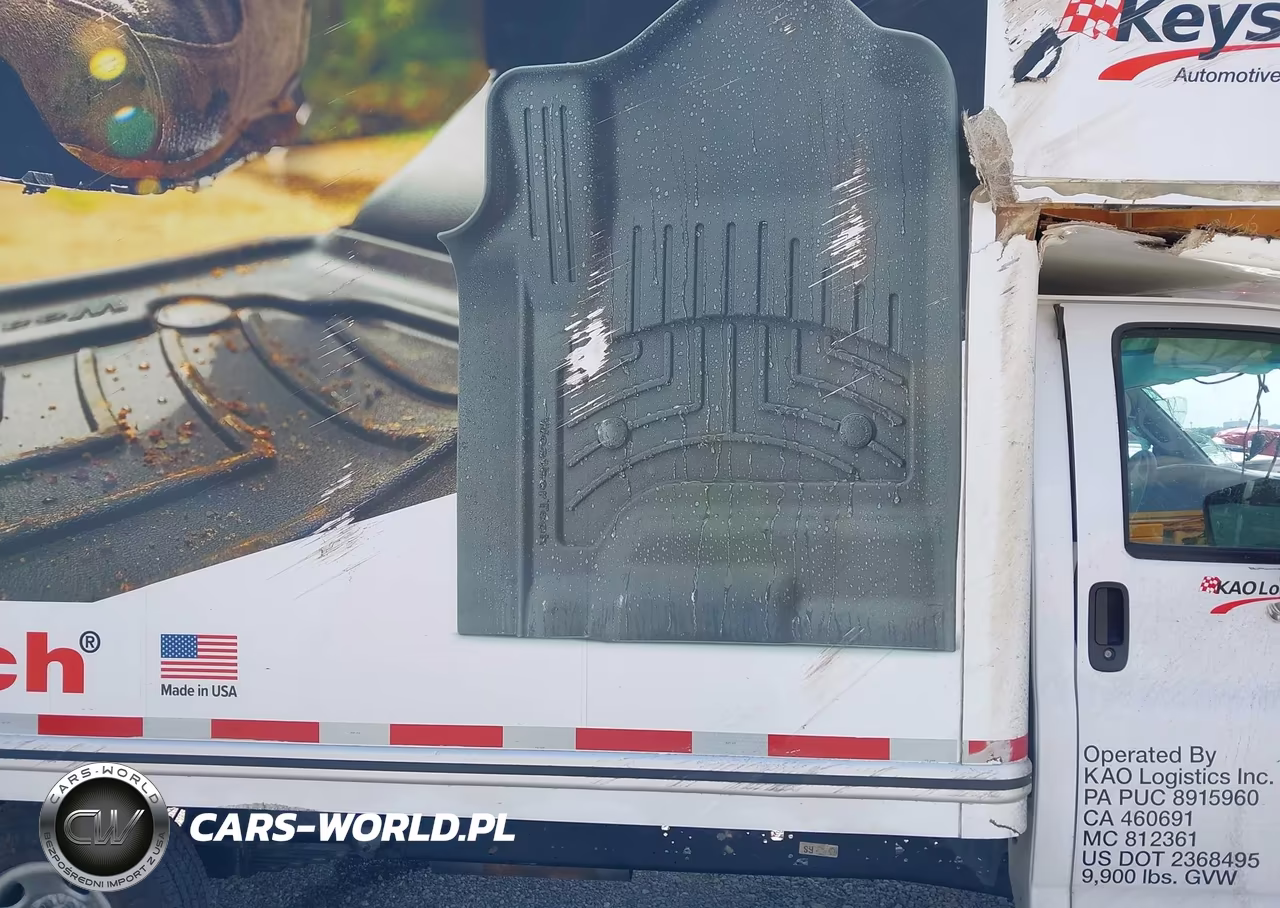 2024 Chevrolet Express Cutaway Work Van VIN:1HA0GSF76RN011561 - 8