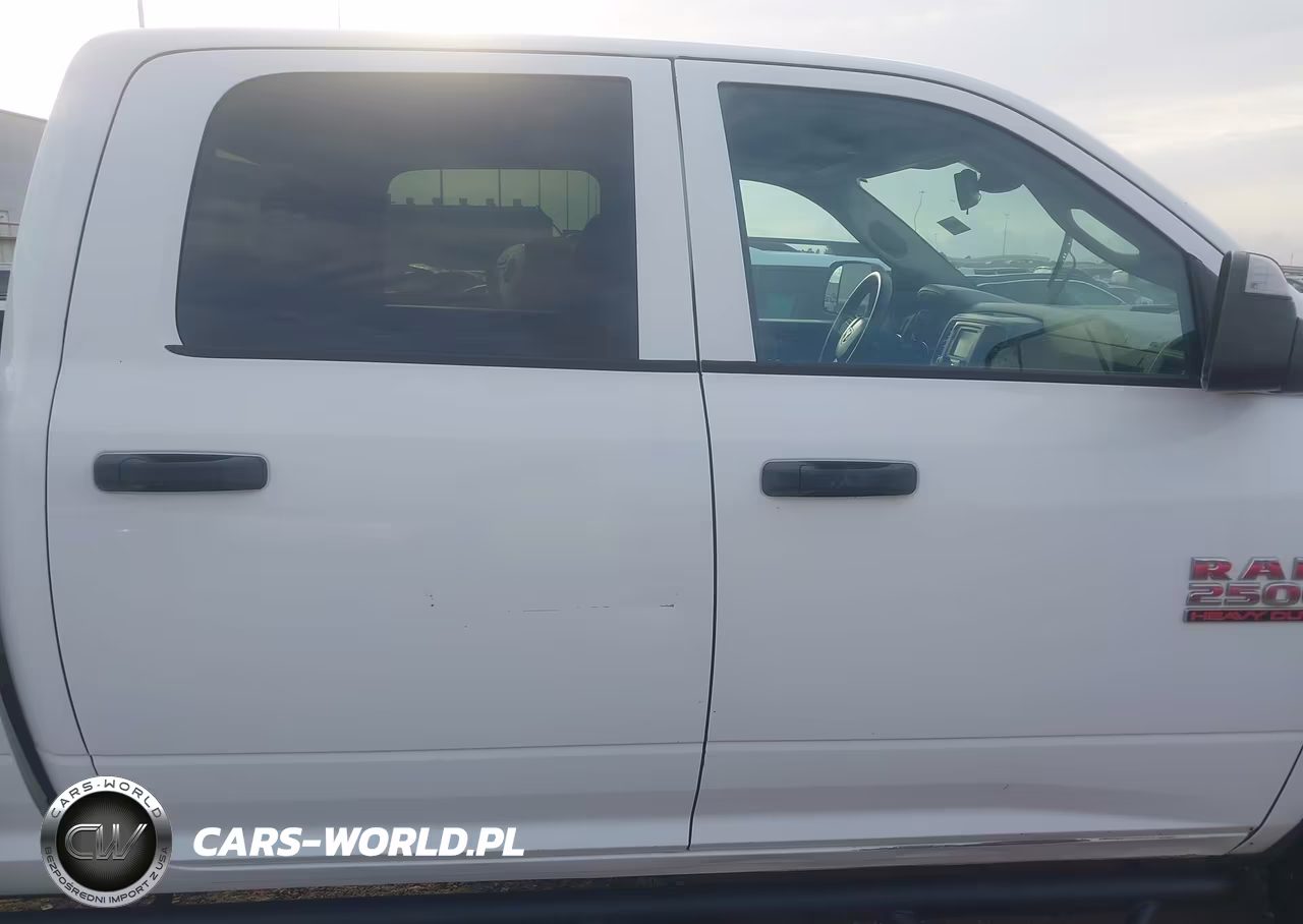 2015 Ram 2500 Tradesman VIN:3C6TR5HT7FG689285 - 13