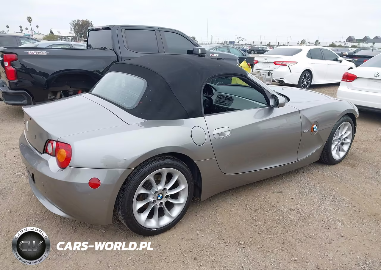 2003 BMW Z4 2.5I VIN:4USBT33413LR61963 - 4