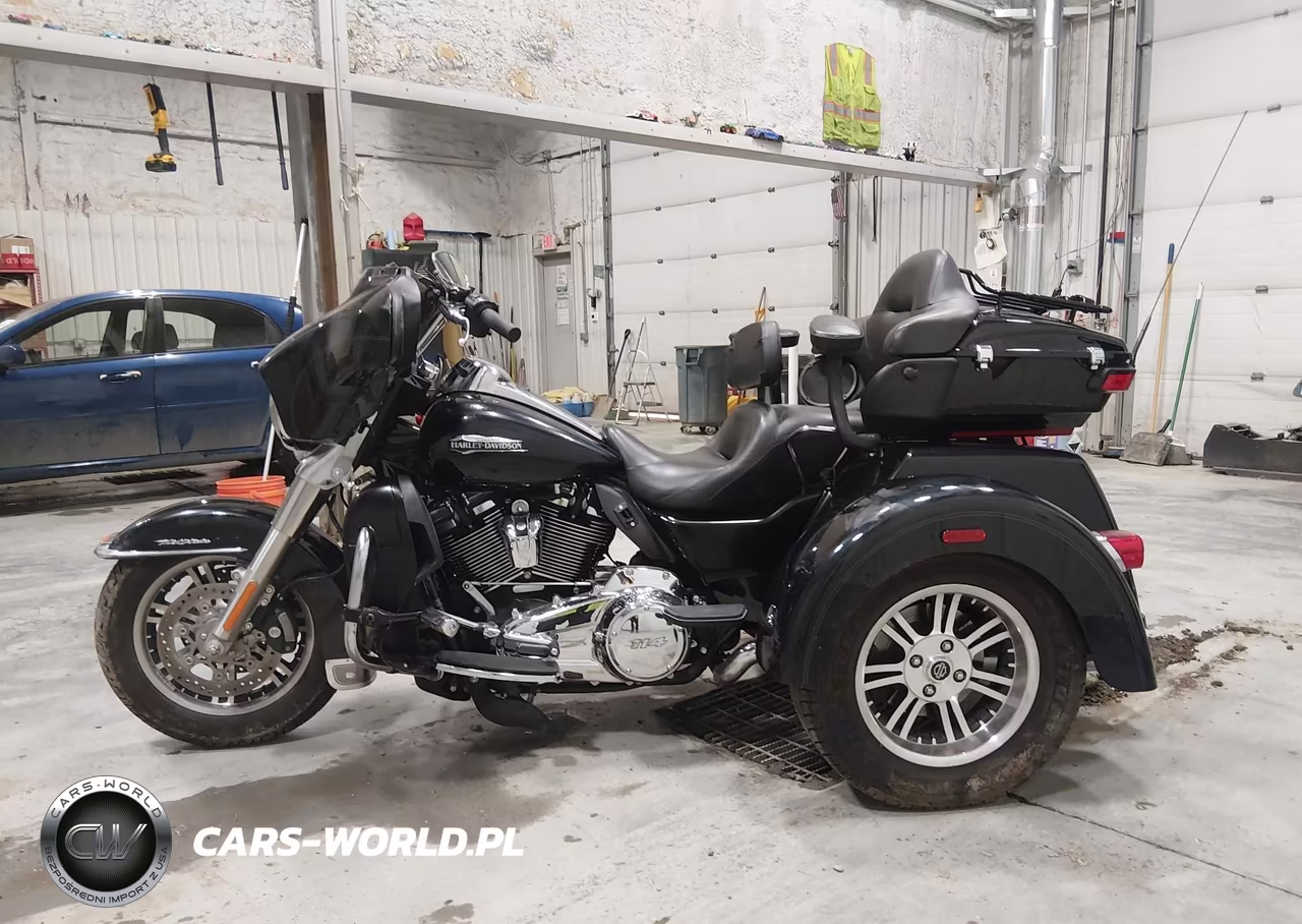 2019 Harley-Davidson Flhtcutg VIN:1HD1MAF18KB861026 - 13