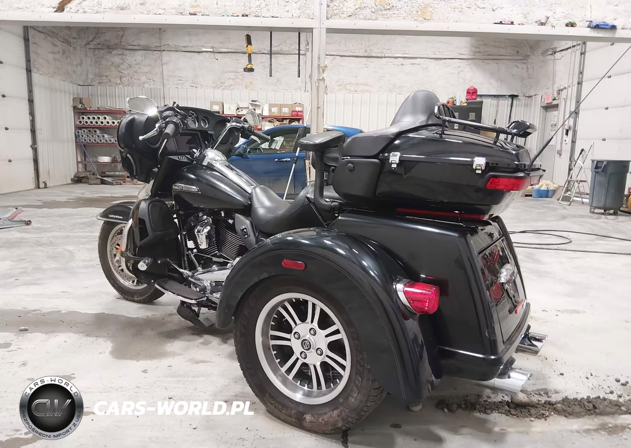2019 Harley-Davidson Flhtcutg VIN:1HD1MAF18KB861026 - 3