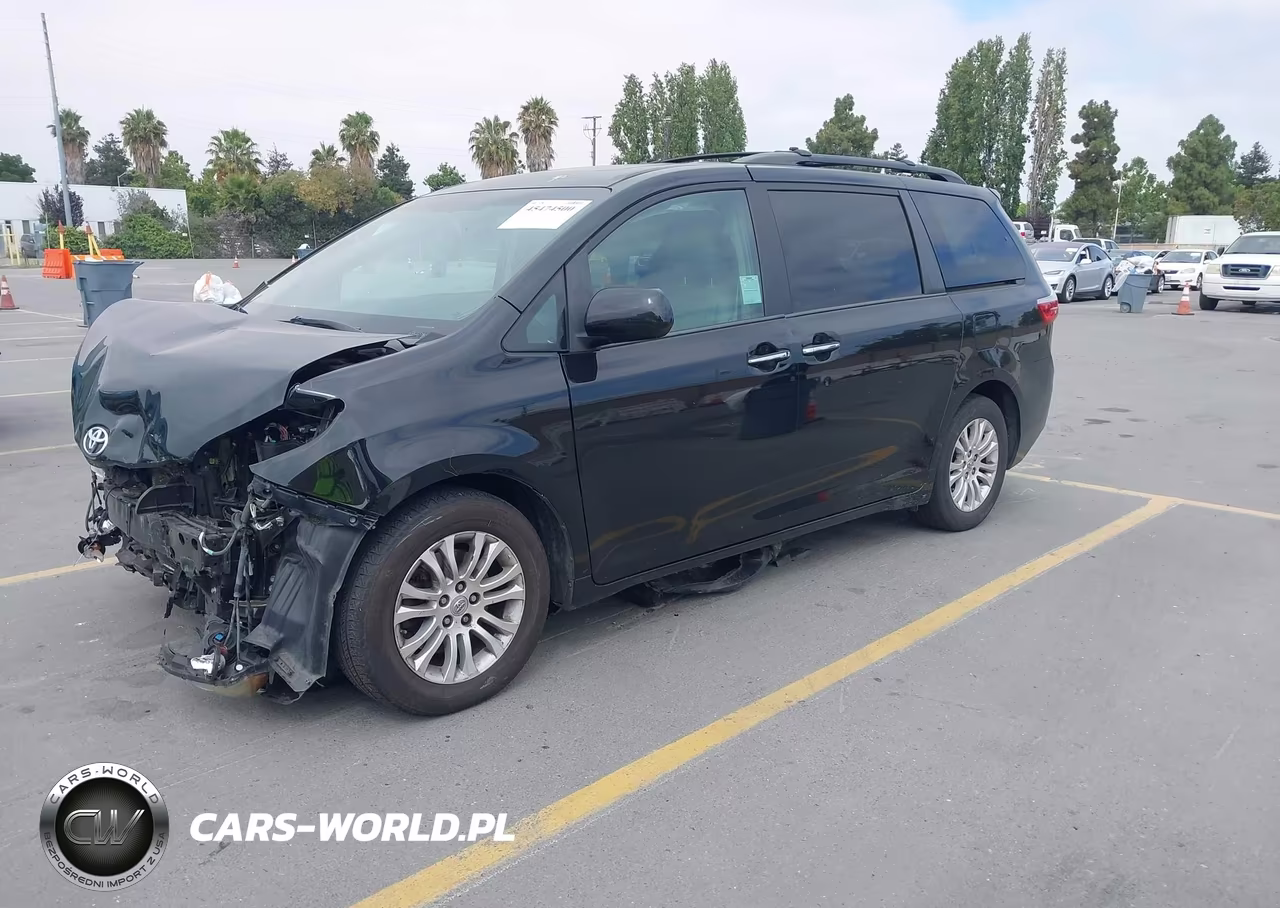 2016 Toyota Sienna Xle 8 Passenger VIN:5TDYK3DCXGS752038 - 2