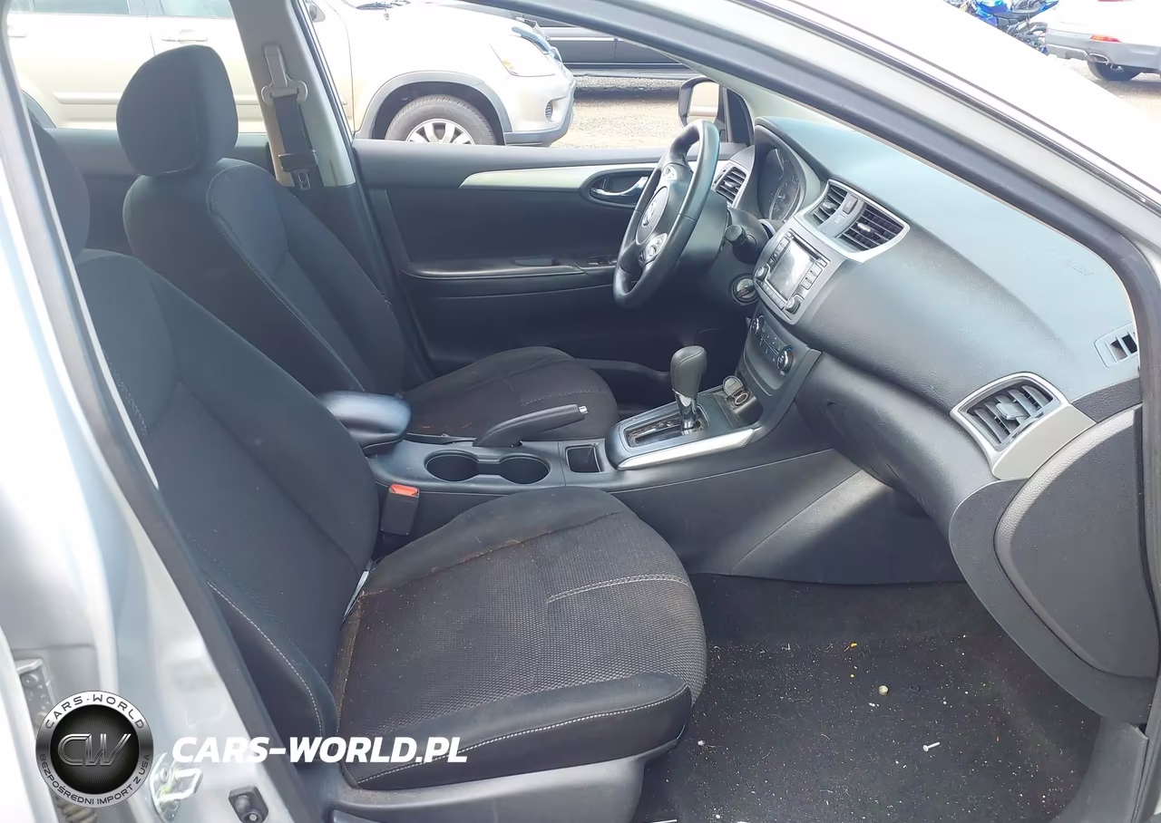 2018 Nissan Sentra S VIN:3N1AB7AP1JY308694 - 5