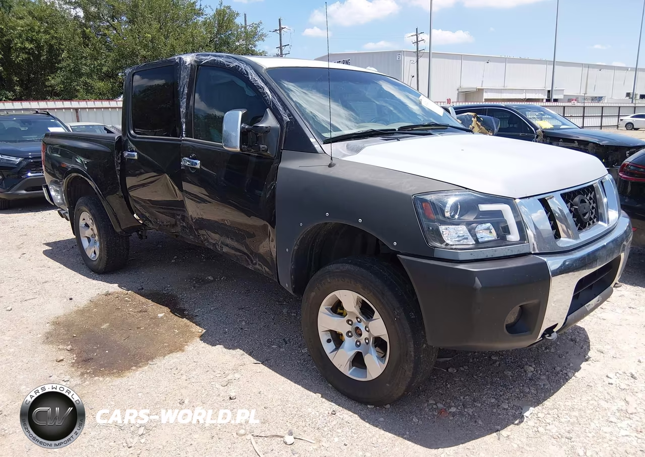 2011 Nissan Titan Sl