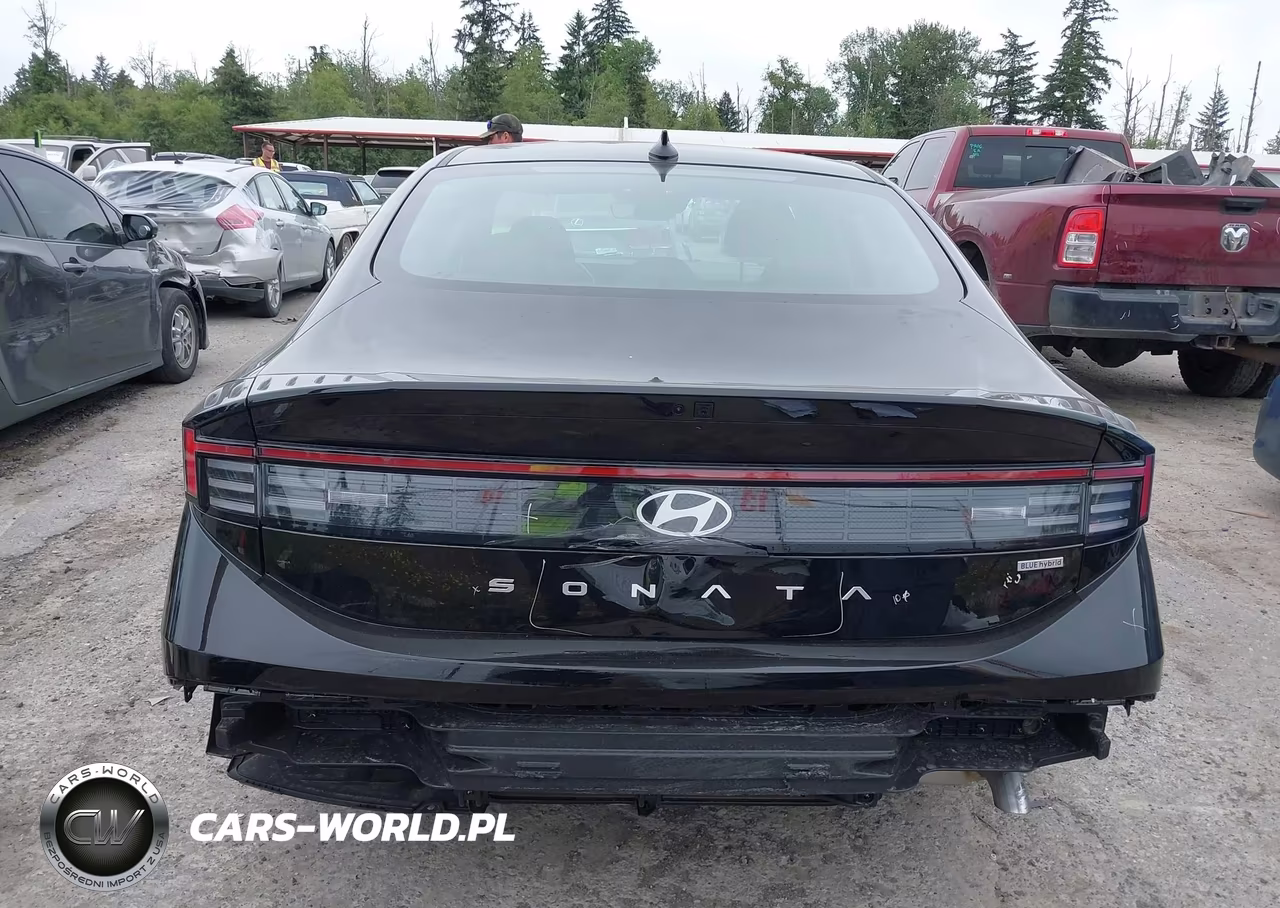 2026 Hyundai Sonata Hybrid Blue VIN:KMHL24JJ9TA167103 - 16