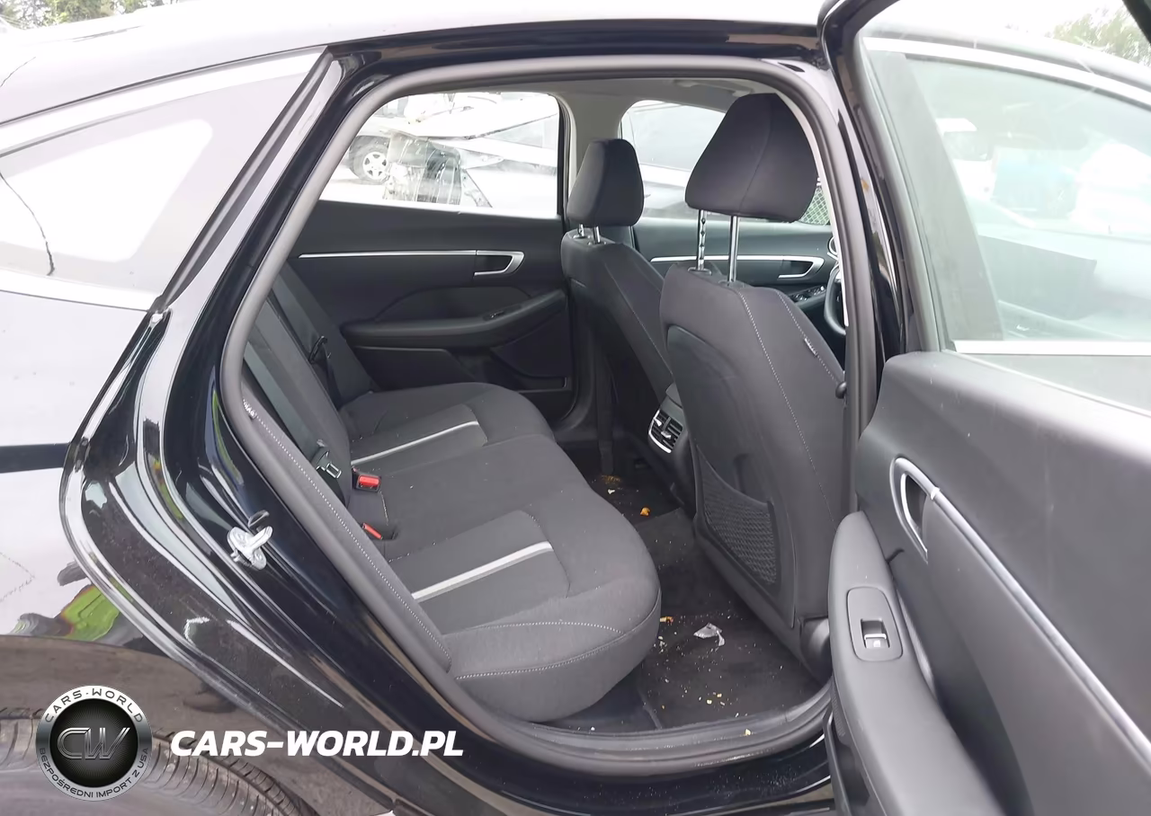 2026 Hyundai Sonata Hybrid Blue VIN:KMHL24JJ9TA167103 - 8
