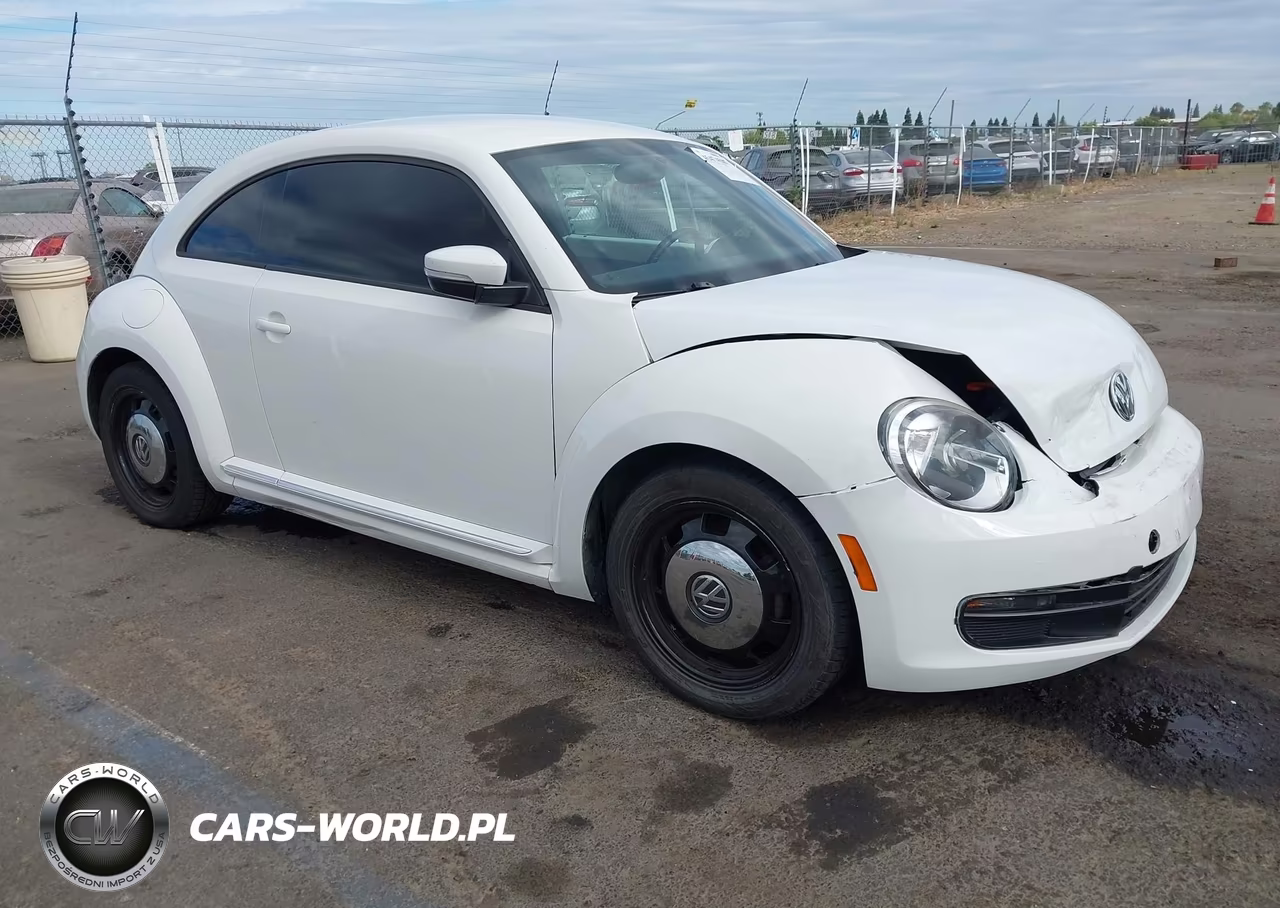 2014 Volkswagen Beetle 2.5L – zdjęcie 1 z 16